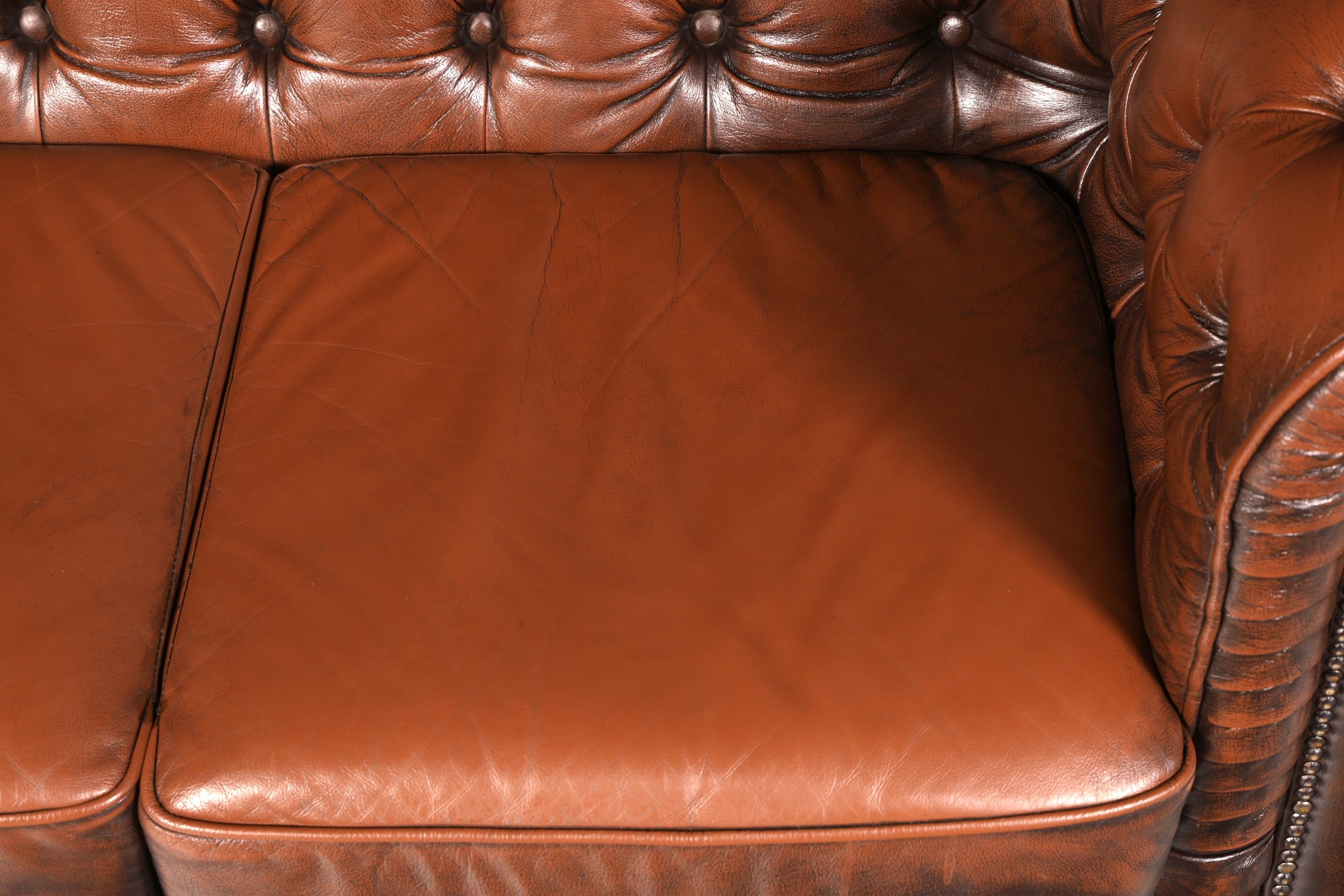 Wunderschönes Original Chesterfield 2-Sitzer Sofa Echt Leder Englische Couch England Polstersofa Antik Vintage Ledersofa