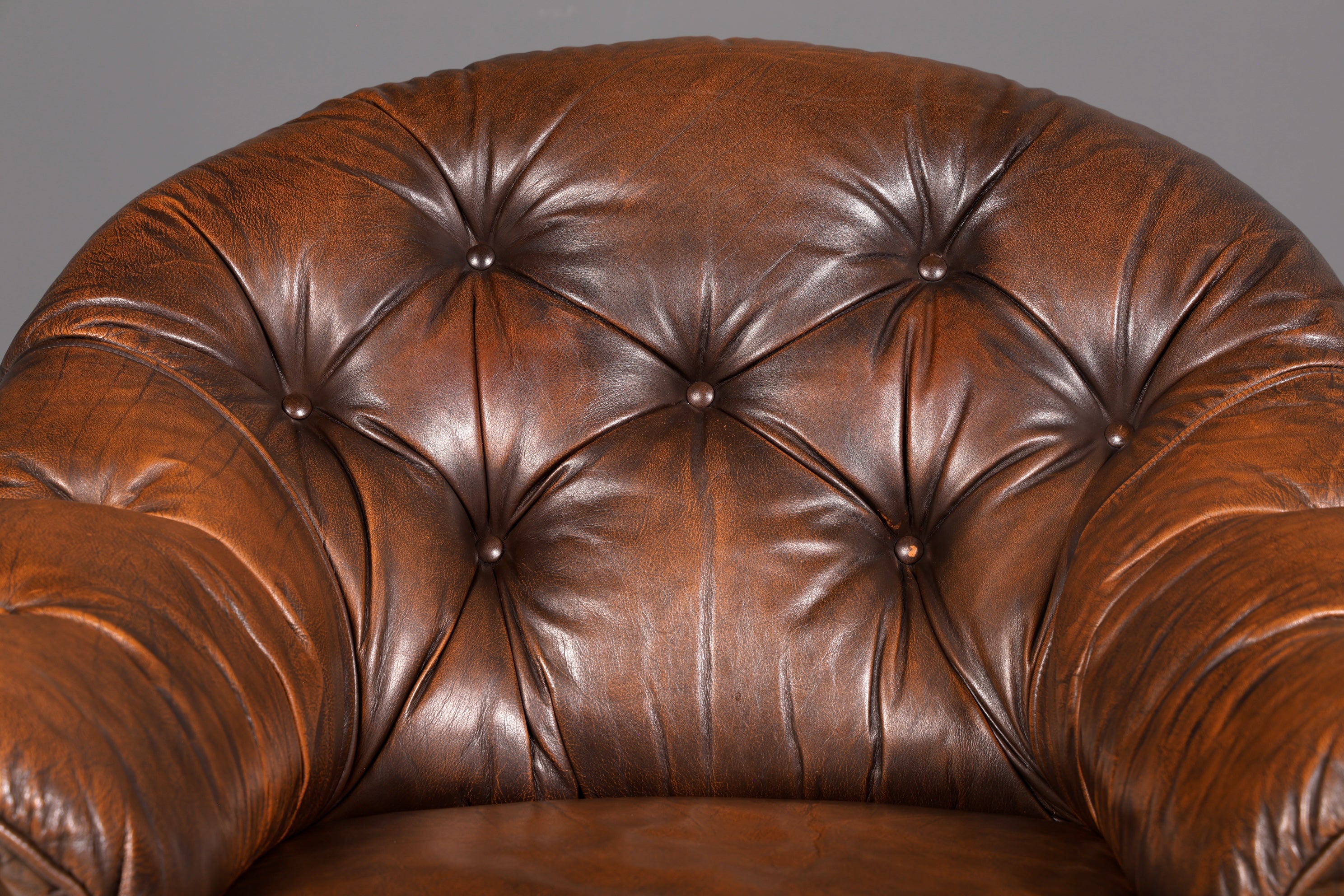 Wunderschöner Chesterfield Sessel mit Hocker Echtleder braun Ledersessel Englisch Vintage