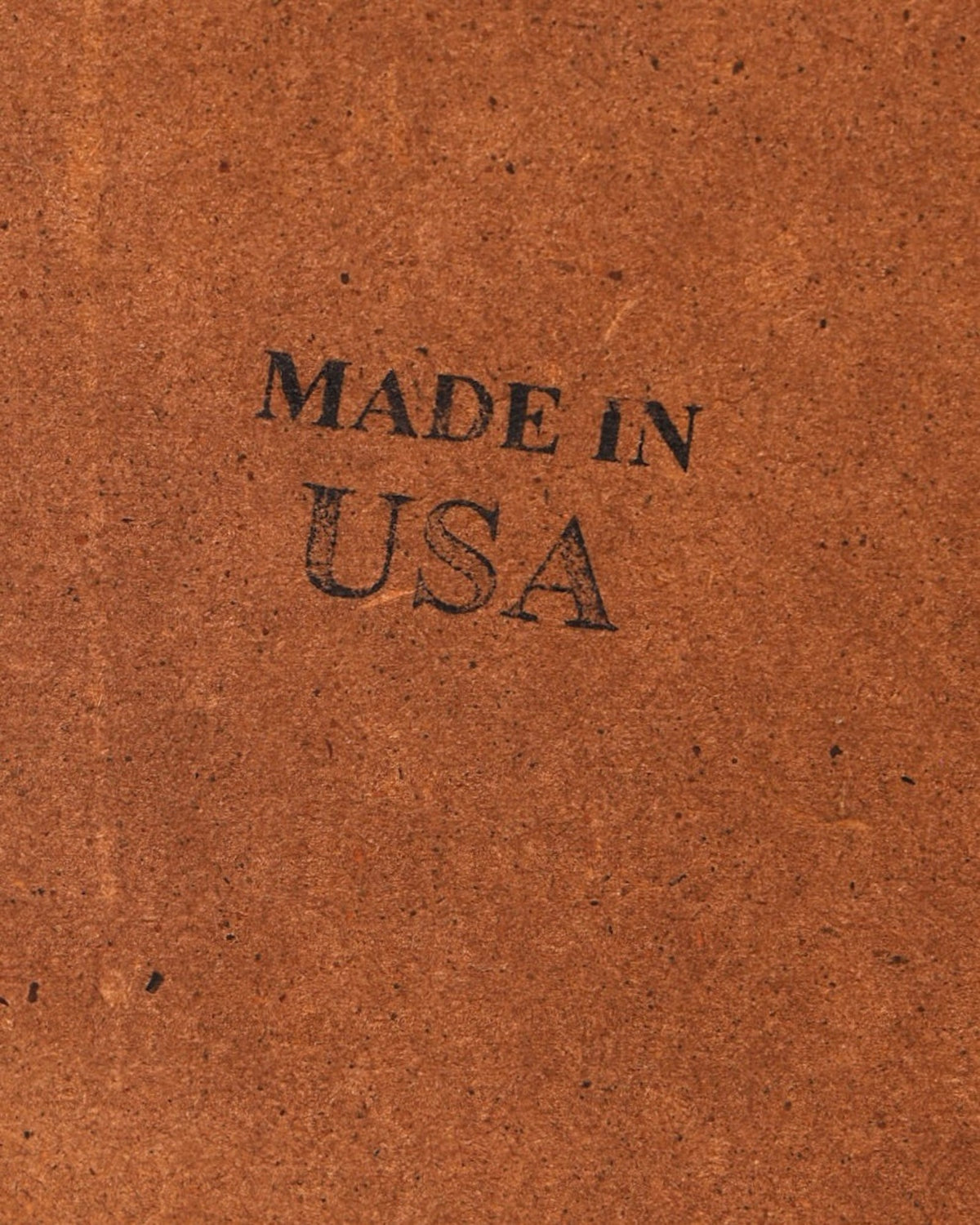 Hauptstadt Möblerei Holzoberfläche mit schwarzem Made in USA Stempelaufdruck