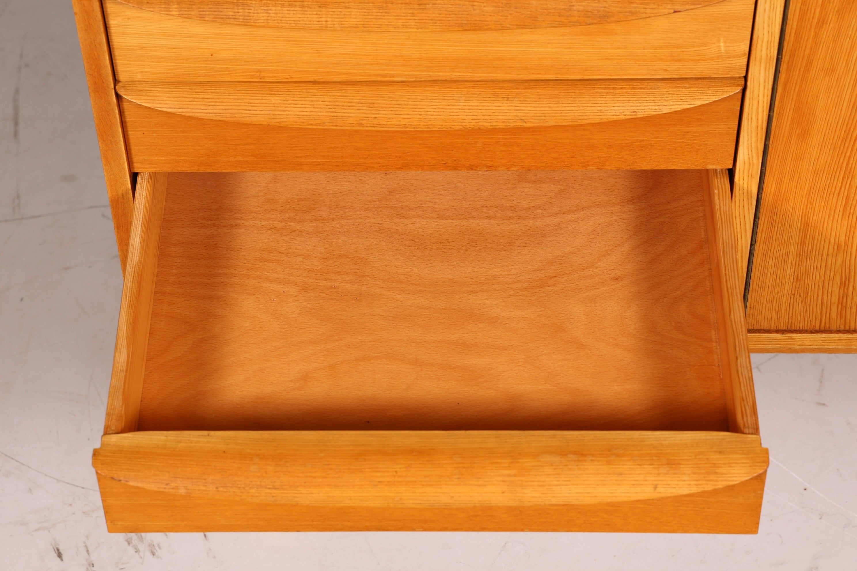 Prachtige originele Hellerau-kast, mid-century-vitrinekast, Franz Ehrlich 602, dressoir, boekenkast