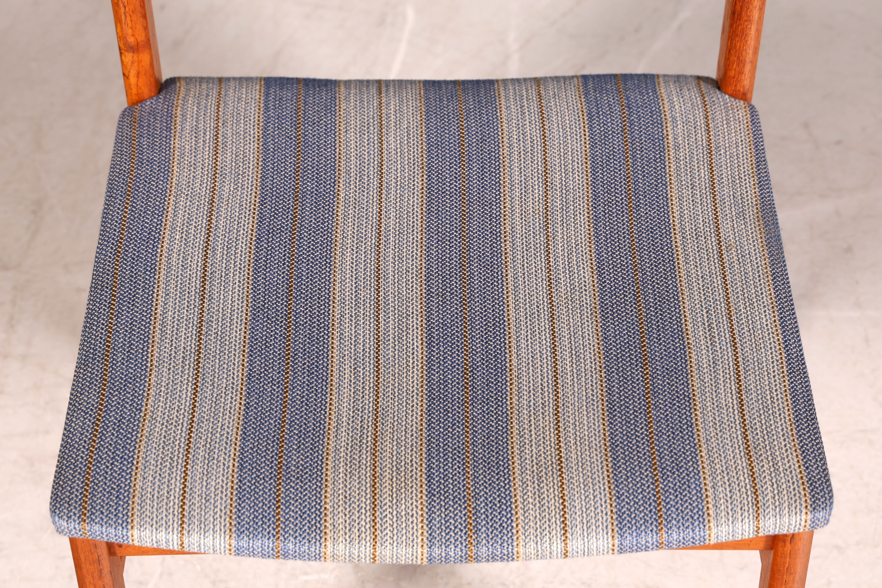 G403 Finish cm 4x Mid Century Teak Holz Stühle Made in Denmark Retro Stuhlset Danish Design Küchenstühle (Kopie)