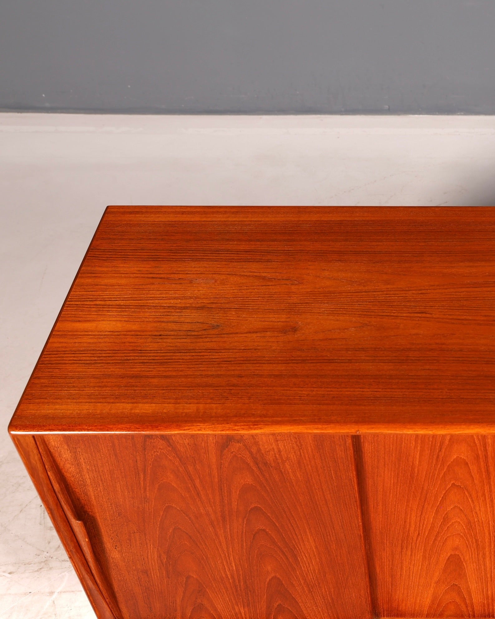 Prachtig Dyrlund-dressoir van teak, Deens mid-centurydesign, vintage kast en commode