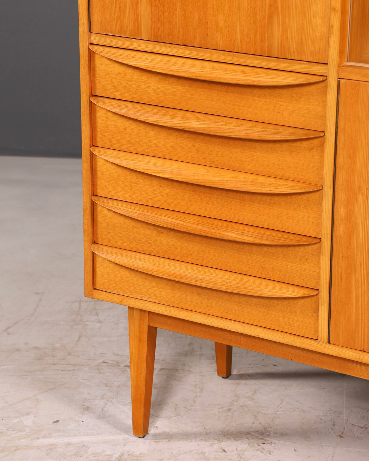 Wunderschöne Original Hellerau Mid Century Vitrine Schrank Franz Ehrlich 602 Kommode Bücherregal