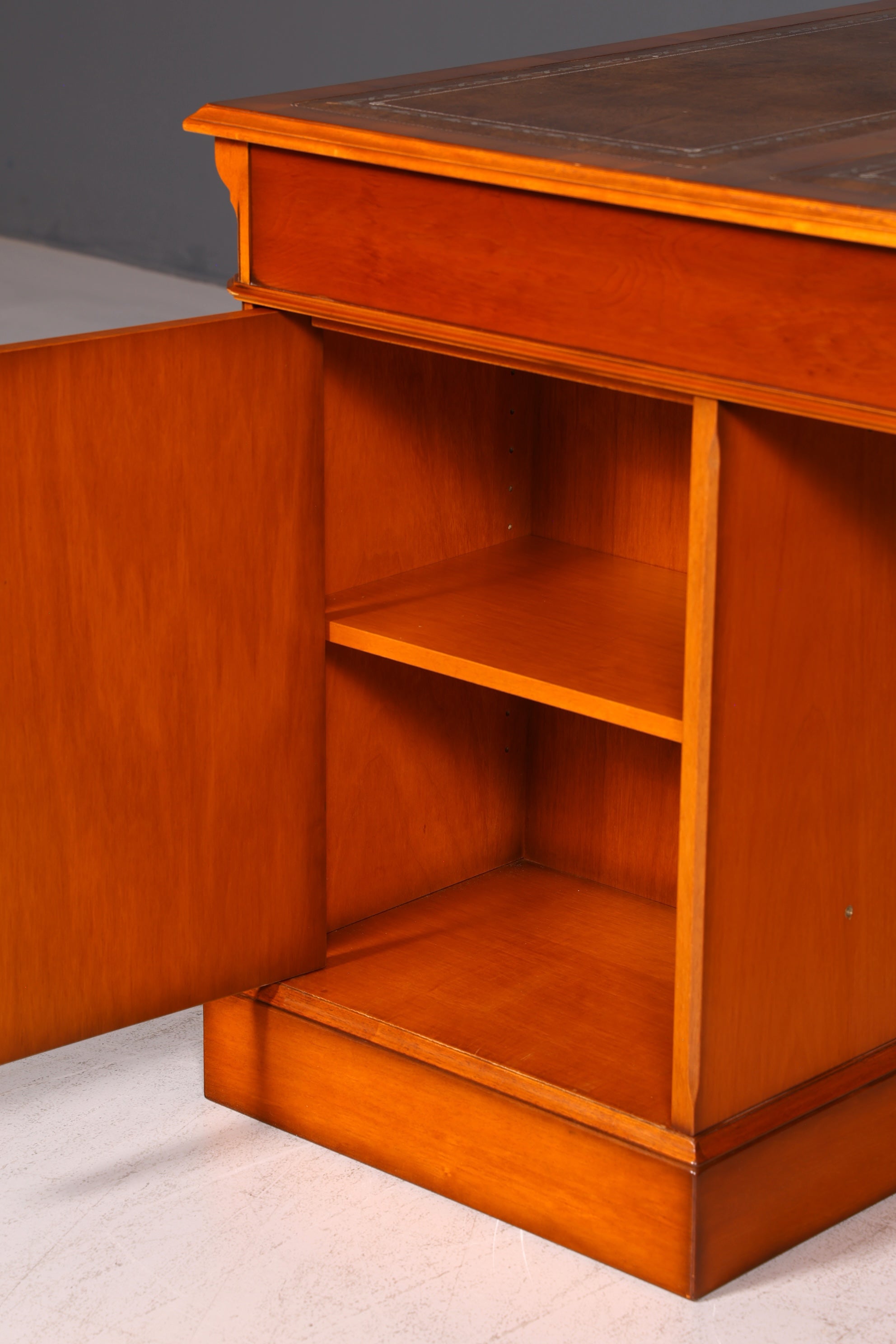 Beautiful English Yew Desk with Genuine Leather Top, Antique Style, Executive Desk, Office Desk, Desk, Partner Desk