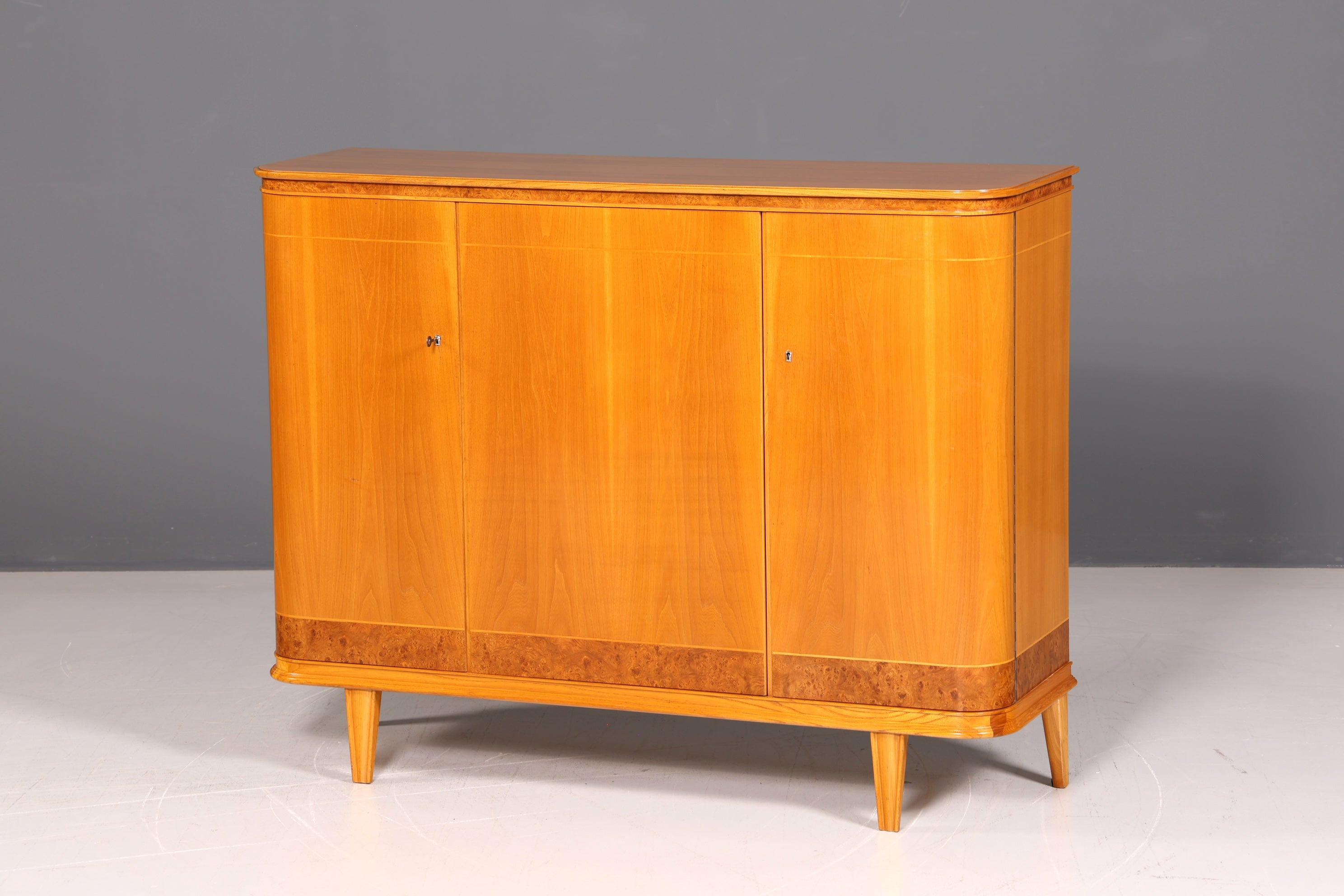 Traumhafter Mid Century Highboard Retro 60er Jahre Schrank Kommode Vintage Designklassiker Holz