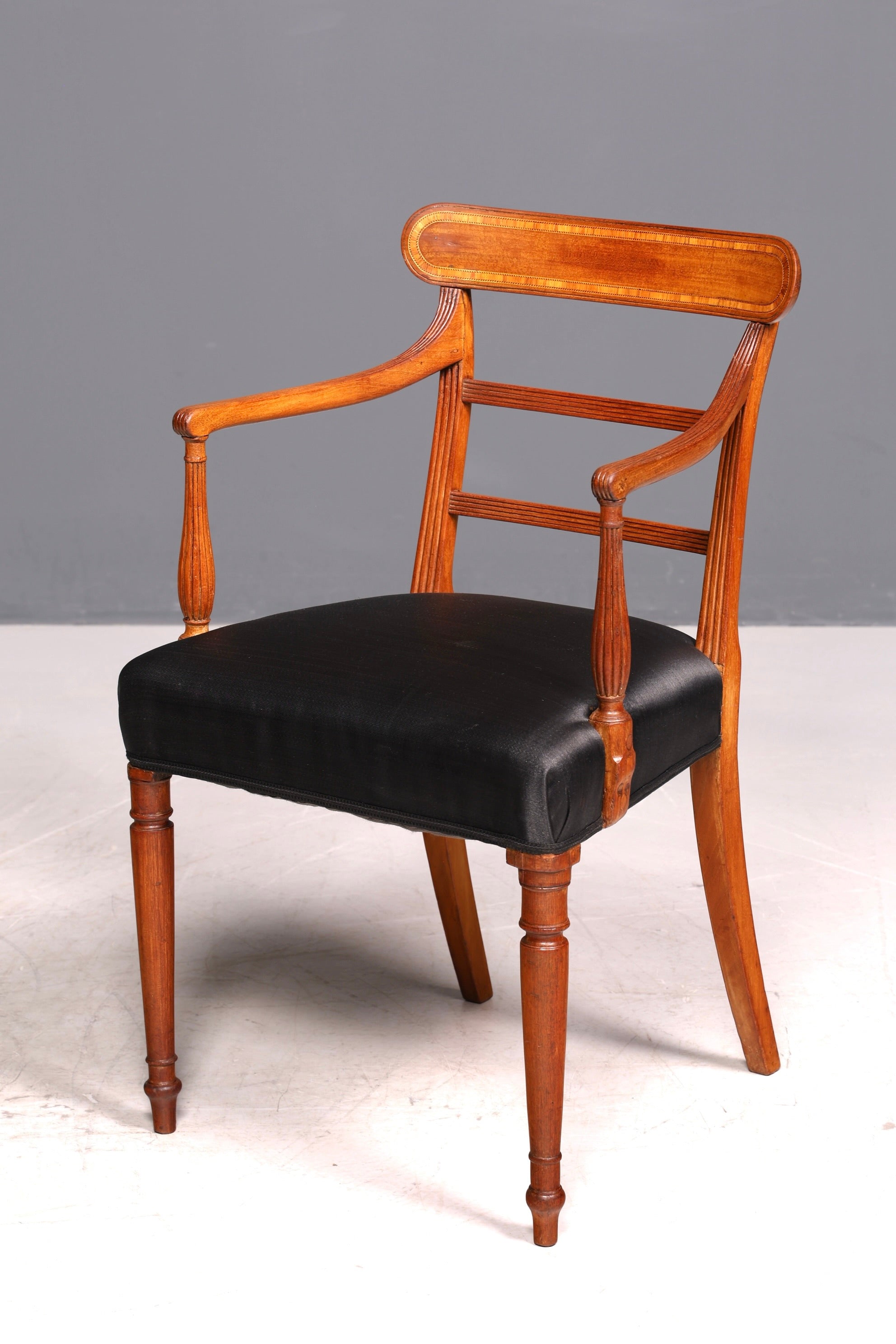 NOCH NICHT HOCHLADEN (Flecken sichtbar, neue Fotos werden gemacht) G385 cm Finish Wunderschöner Englischer Stuhl UK Küchenstuhl Antik Stil Sekretär Stuhl Polsterstuhl (Kopie)