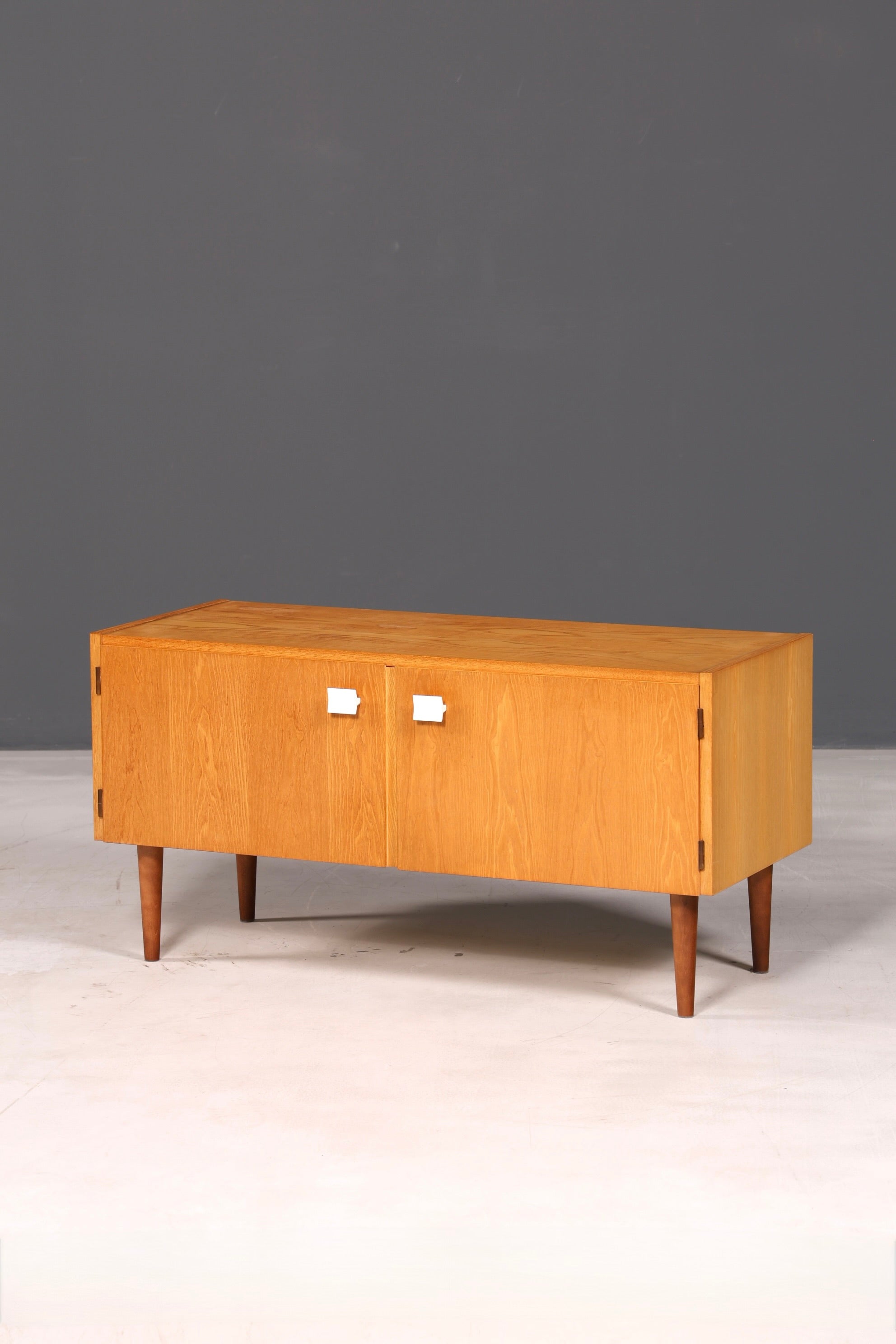 Wunderschöne Original Hellerau Mid Century Kommode Modell 427 Sideboard TV Schrank Vintage echt Holz