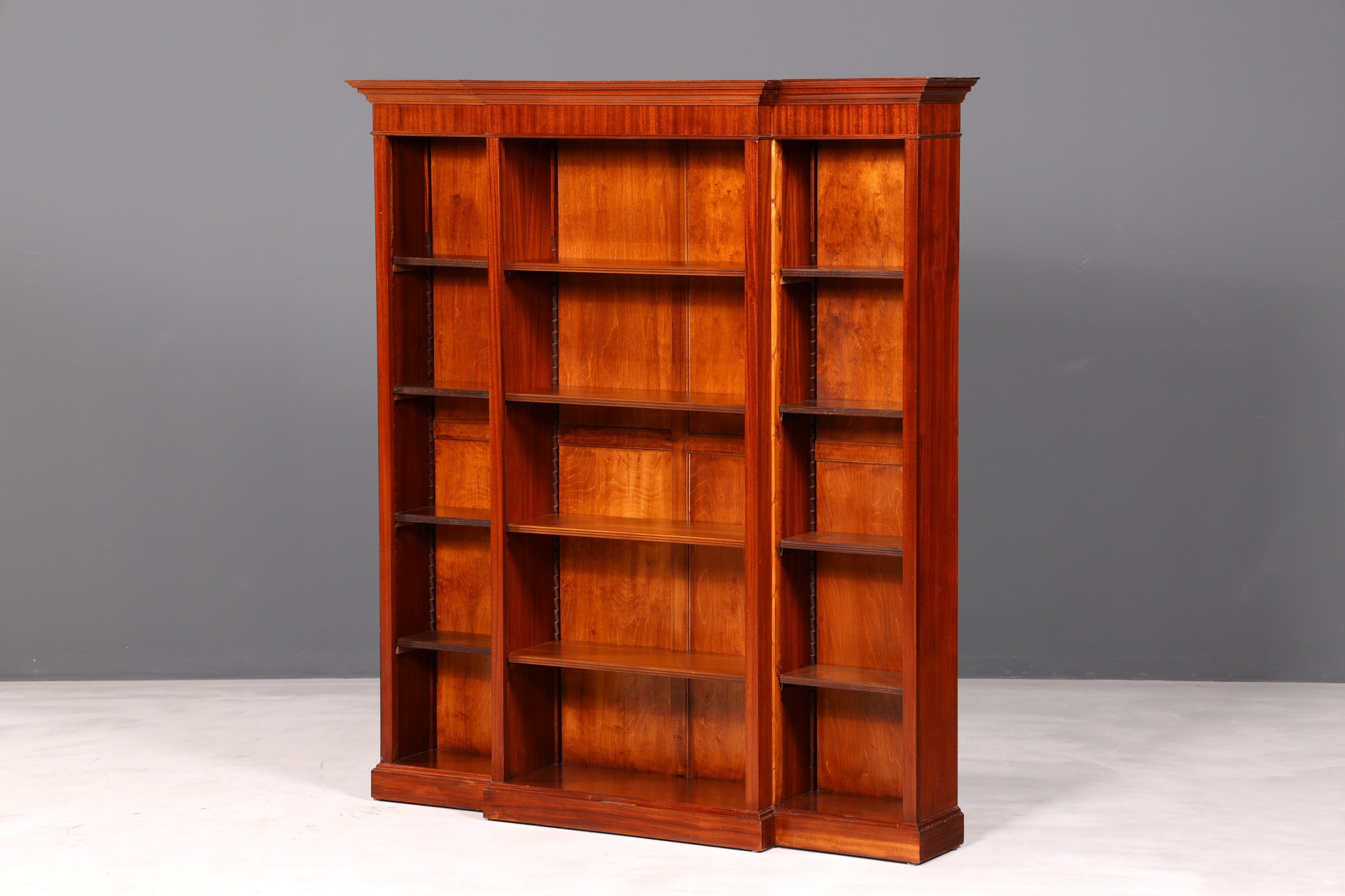 Prachtige XXL Engelse boekenkast Antieke kast Staande boekenkast Bookshelf boekopslag echt hout