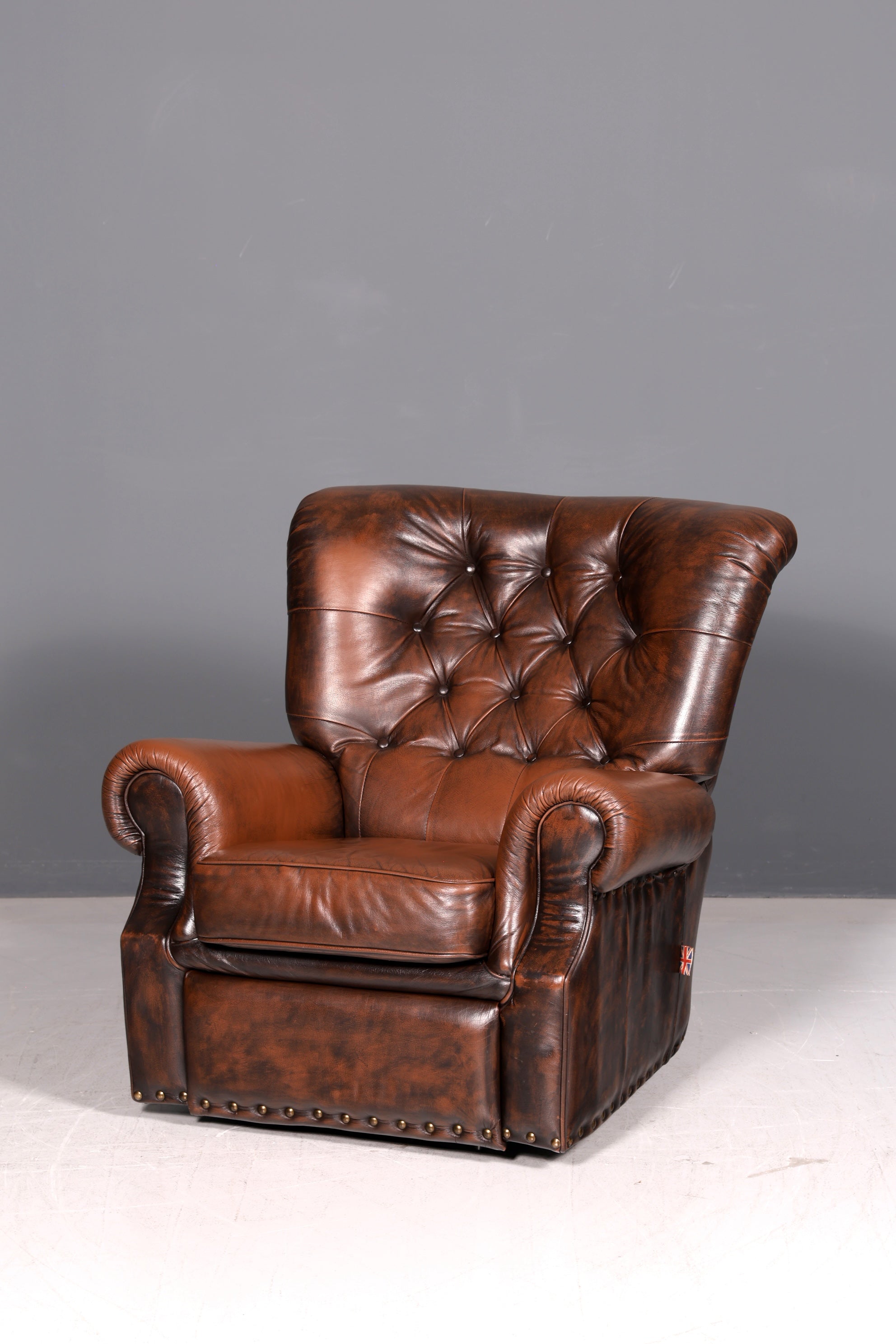 Wunderschöner Original Chesterfield Sessel Echt Leder Relaxsessel Englisch verstellbare Rückenlehne Herrensessel Lesesessel UK