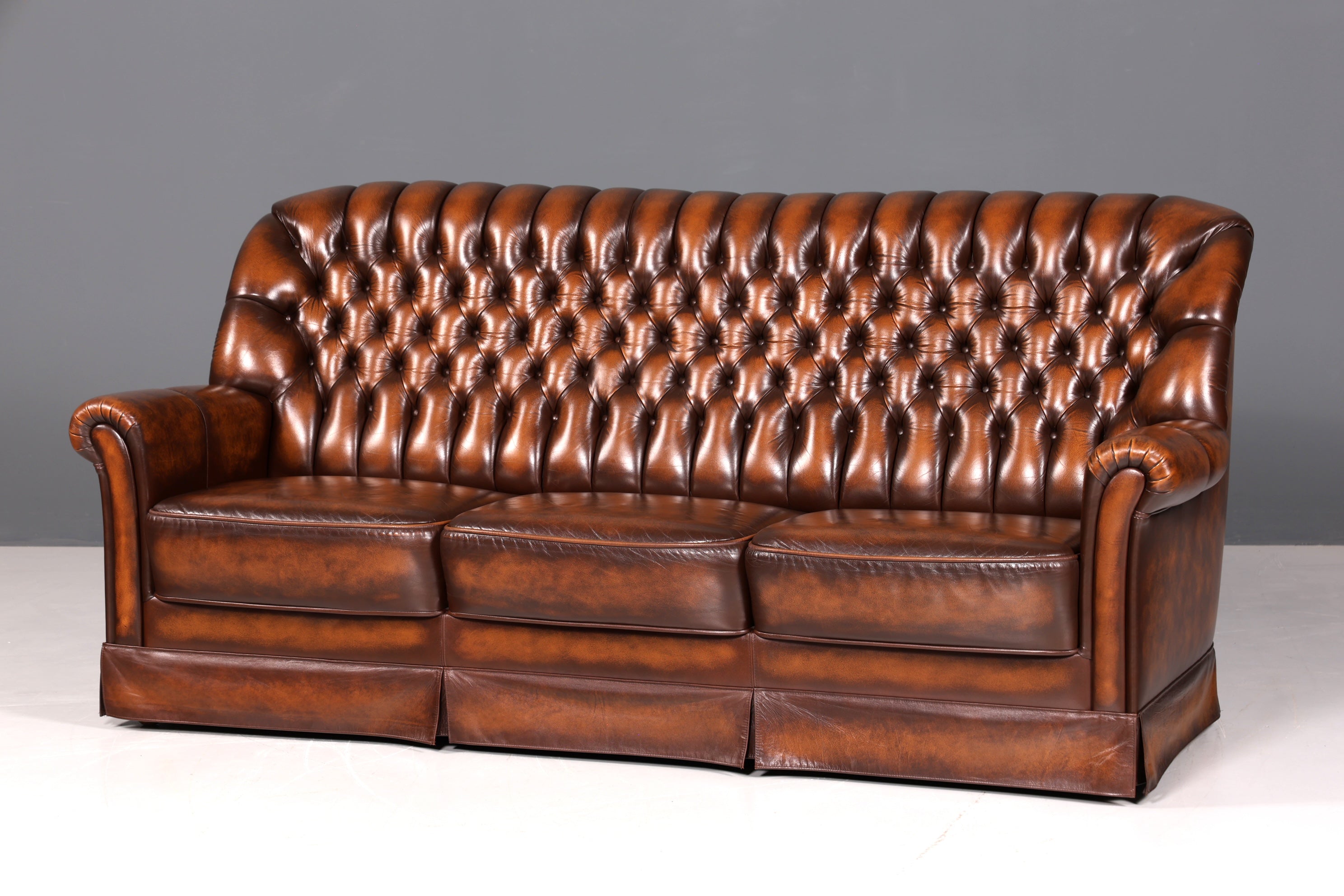 Wunderschönes Original Chesterfield Sofa 3- Sitzer echt Leder Couch Englisch