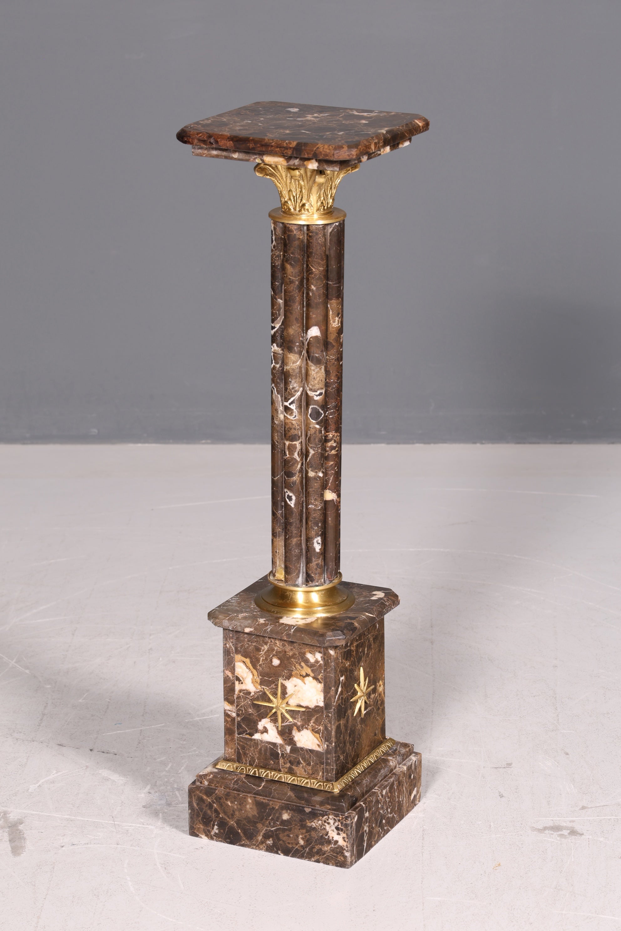 Prächtige Barock Stil Säule Louis XV Marmor Blumensäule Naturstein Sockel Ablage