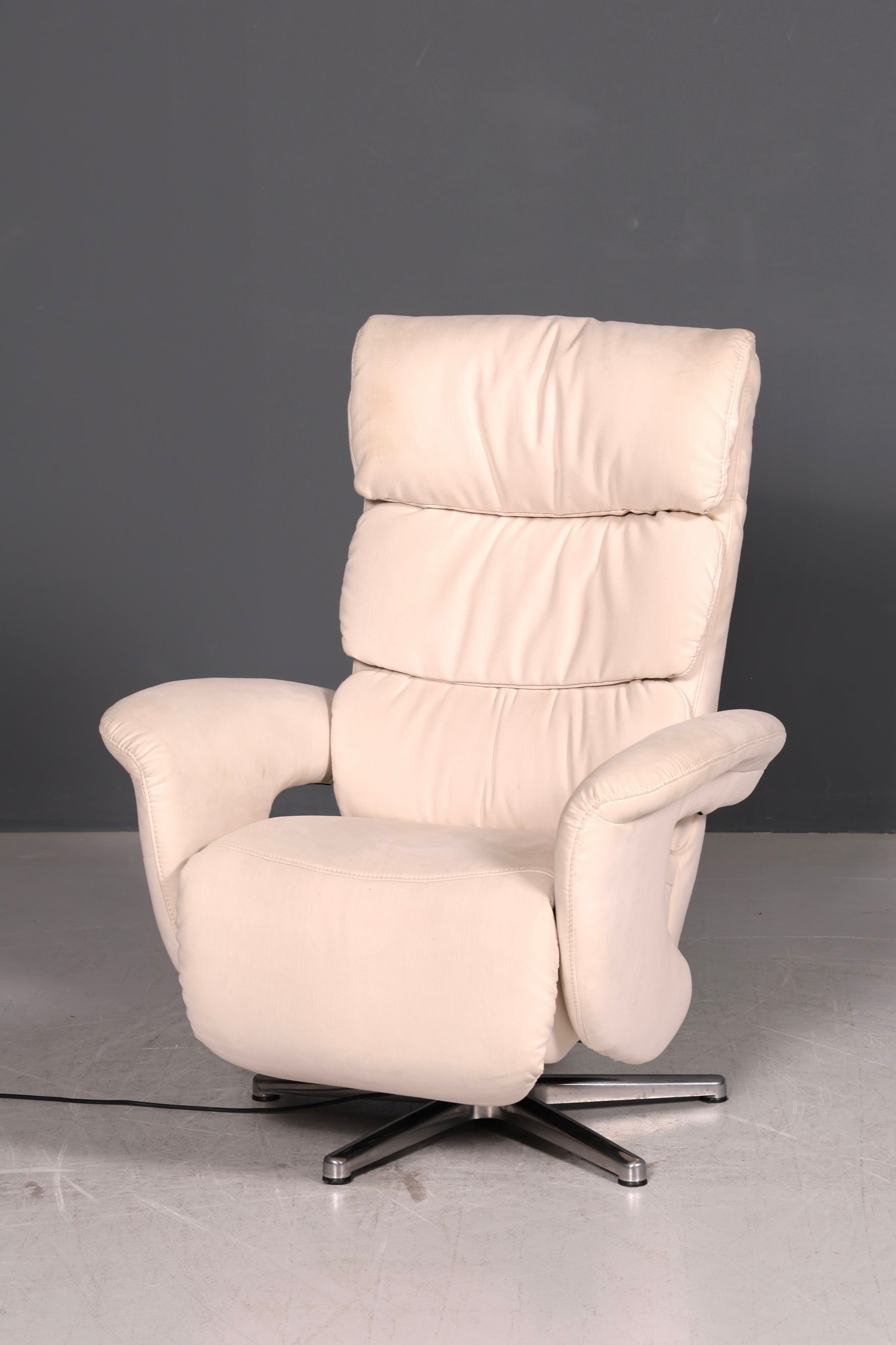 Edler Himolla Relaxsessel 7628 Easy Swing Creme Stoff Elektrisch Fernsehsessel Drehsessel Ruhesessel TV Sessel