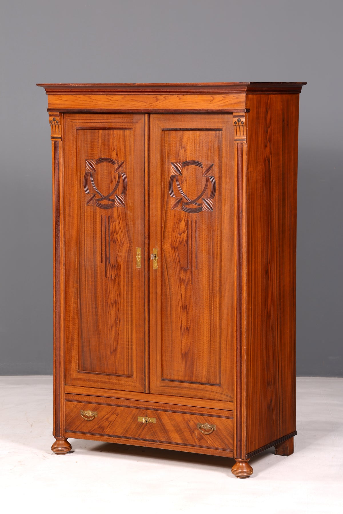 Prachtige antieke Jugendstil-kast uit circa 1880, eiken, kledingkast, hal kast, linnenkast, massief hout