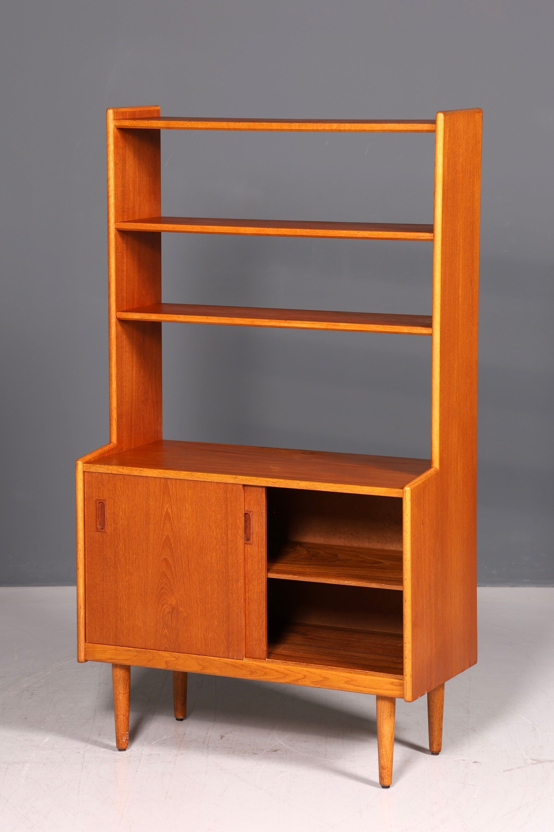 Schlichtes Mid Century Bücherregal Danish Design Schiebetür Teak Holz Vintage Schrank Regal
