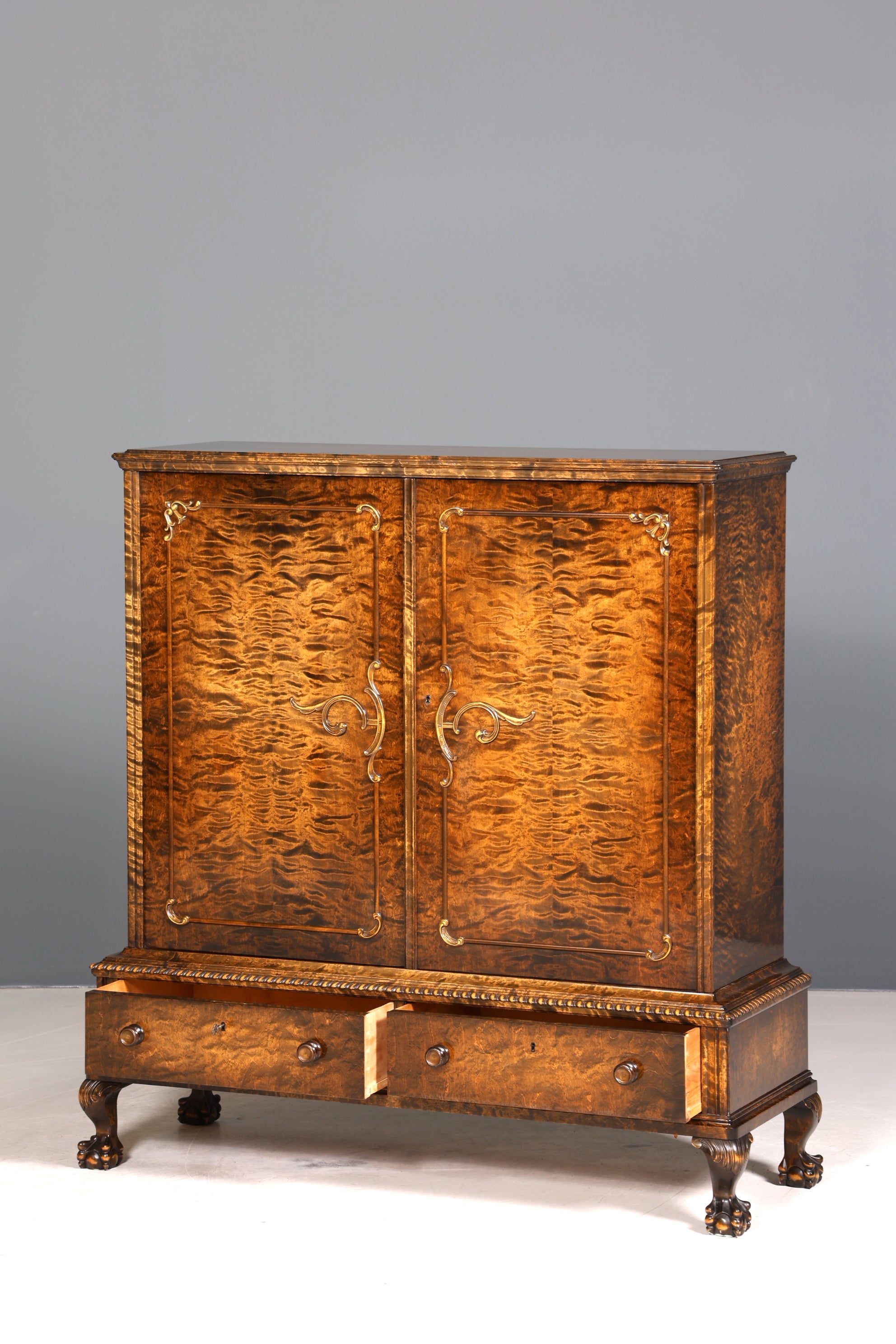 Traumhaftes Chippendale Schrank Barock Stil Highboard Vertiko Wäscheschrank Aktenschrank Antik 50s 60s