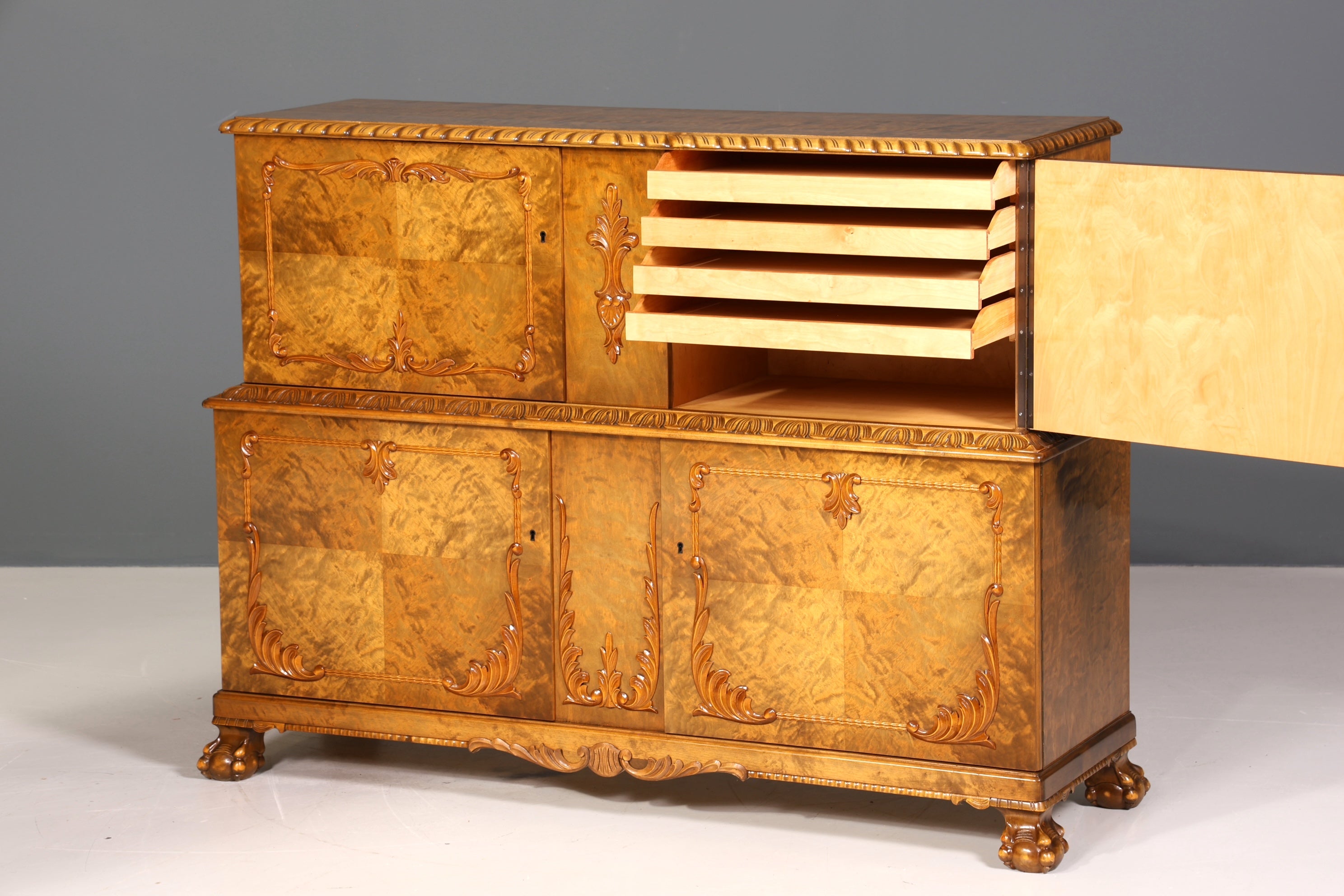 Traumhafter Chippendale Schrank Barock Stil Vertiko Highboard Englisch Antik 50s 60s Kommode