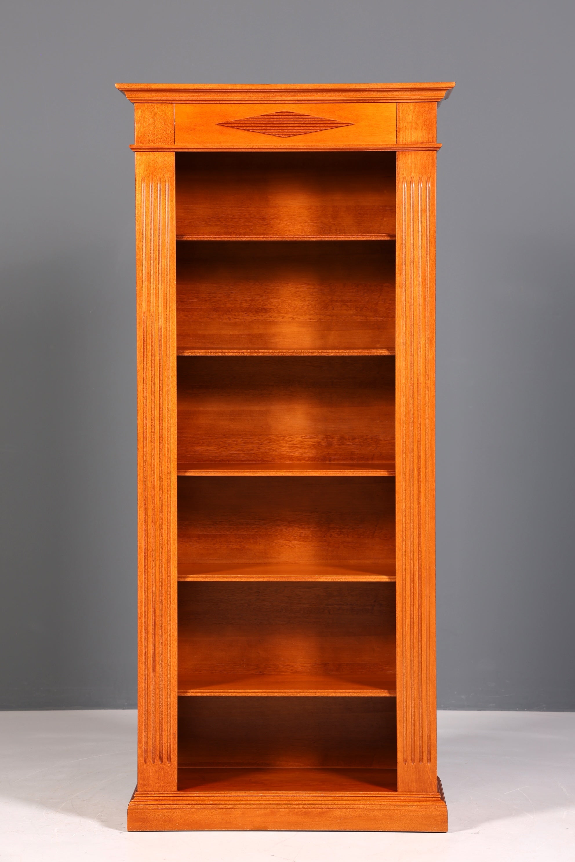 Beautiful English-style bookcase, cherry wood, antique 1960s cabinet