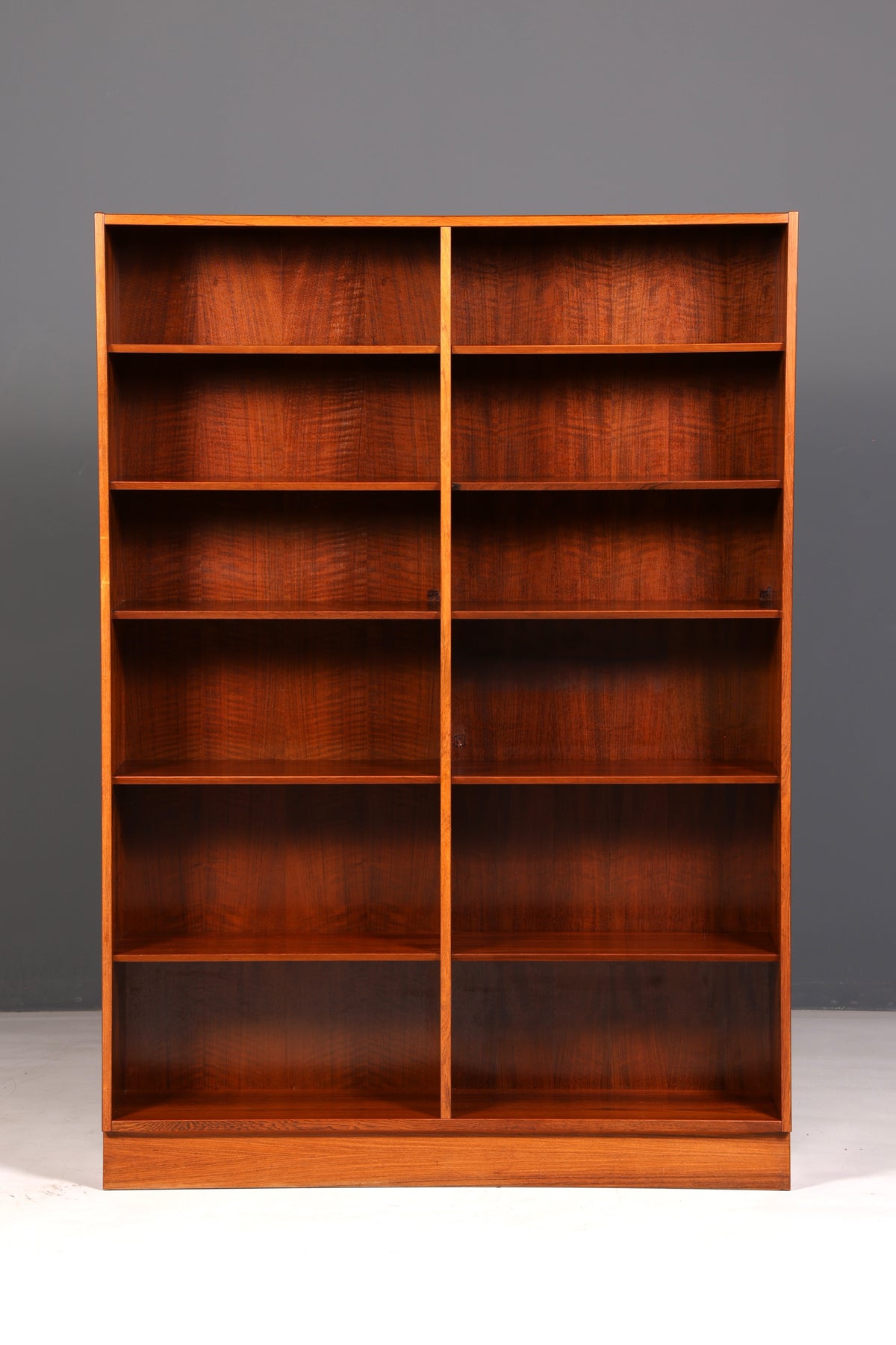 Traumhaftes XXL Original Hundevad Mid Century Regal Palisander Danish Design Made in Denmark Vintage Bücherregal 60er