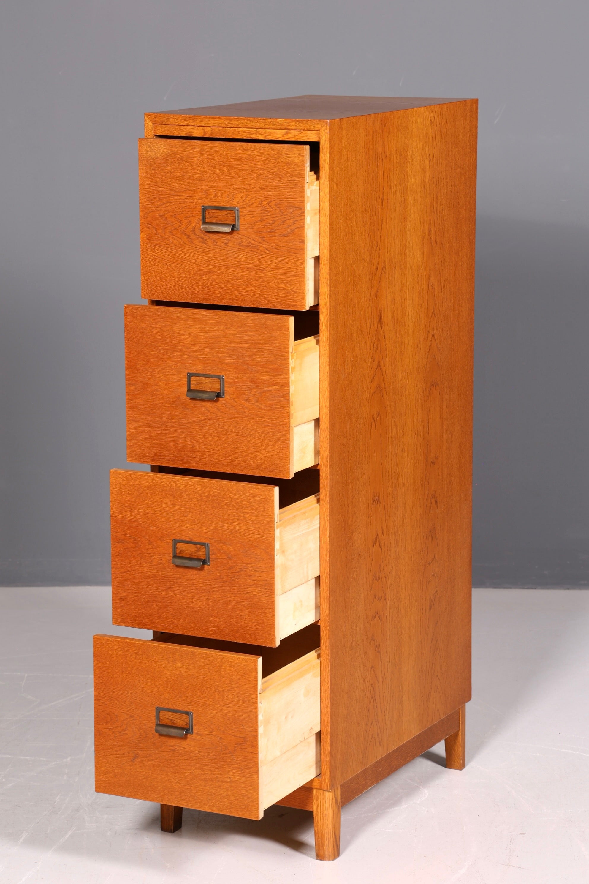Stilvoller Mid Century Aktenschrank Bauhaus Apothekerschrank Vintage Schubladenkommode Vertiko