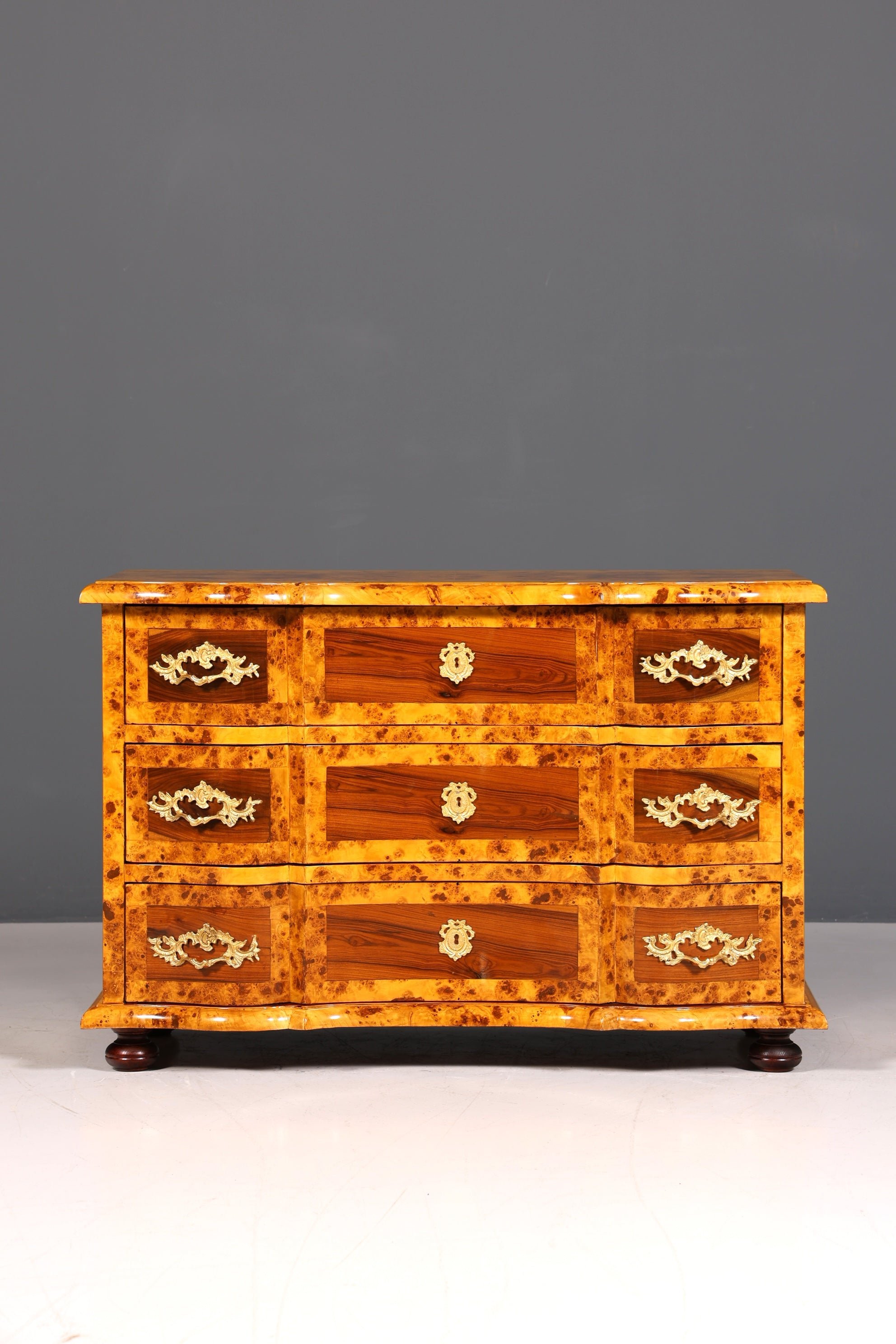 Royal Baroque style sideboard, Louis XVI style chest of drawers, antique style chest of drawers