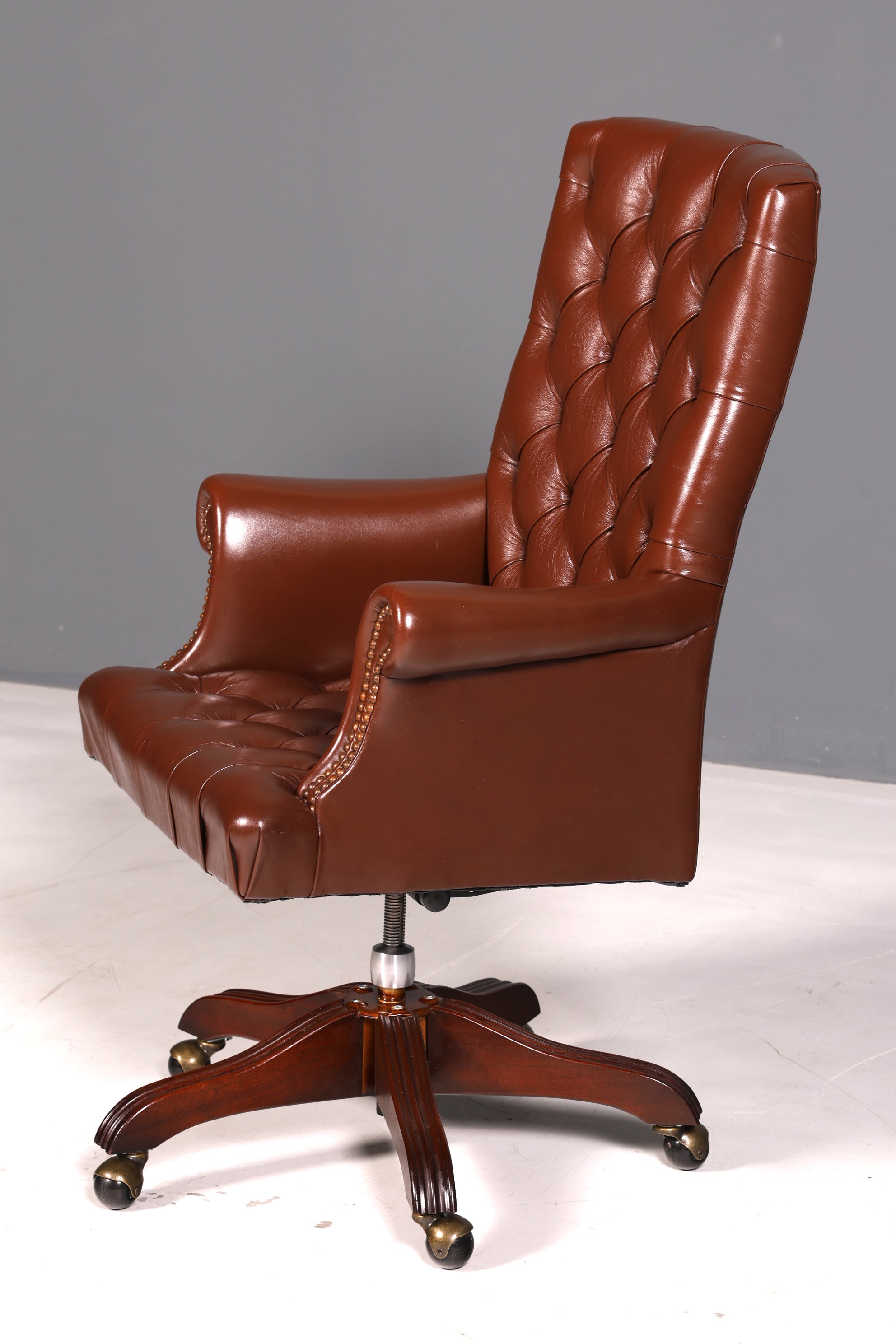 Edler Chesterfield Chefsessel Bürostuhl Echtleder Braun Drehsessel Schreibtischstuhl Bürosessel