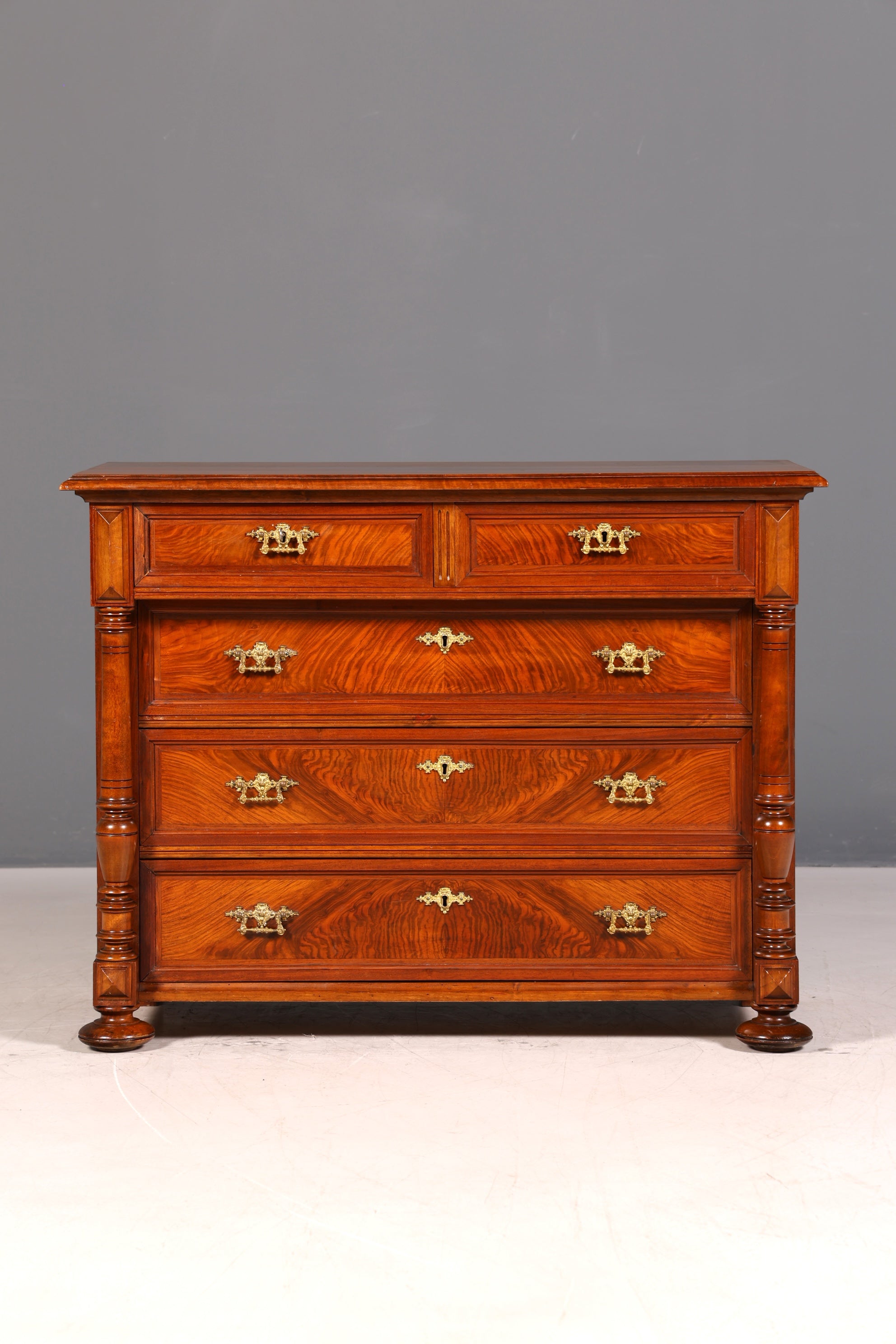 G777 Finish Wunderschöne Gründerzeit Kommode Louis Philippe Nussbaum Schubladen Kommode Sideboard um 1880 (Kopie)