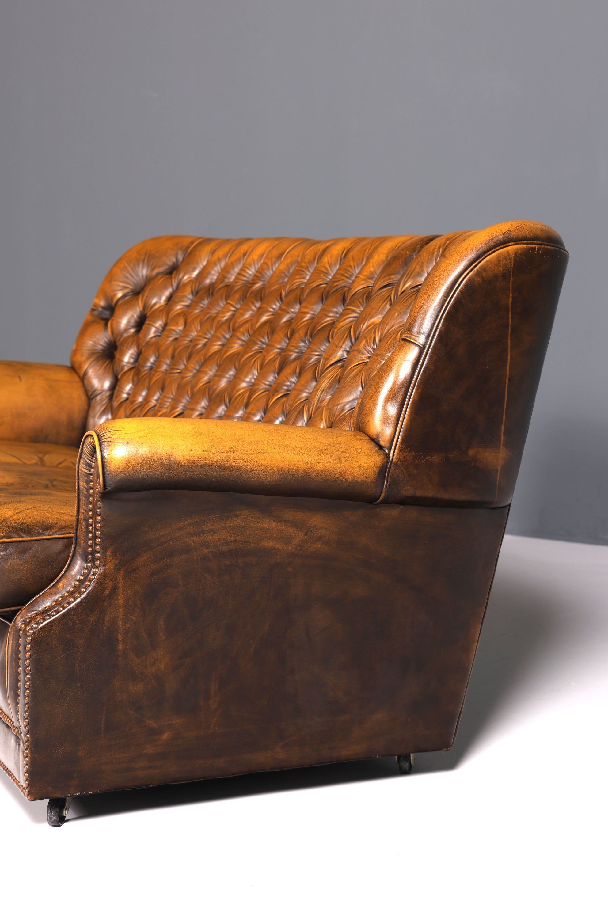 Stilvolles Original Chesterfield Sofa 3-Sitzer Couch England Polstersofa