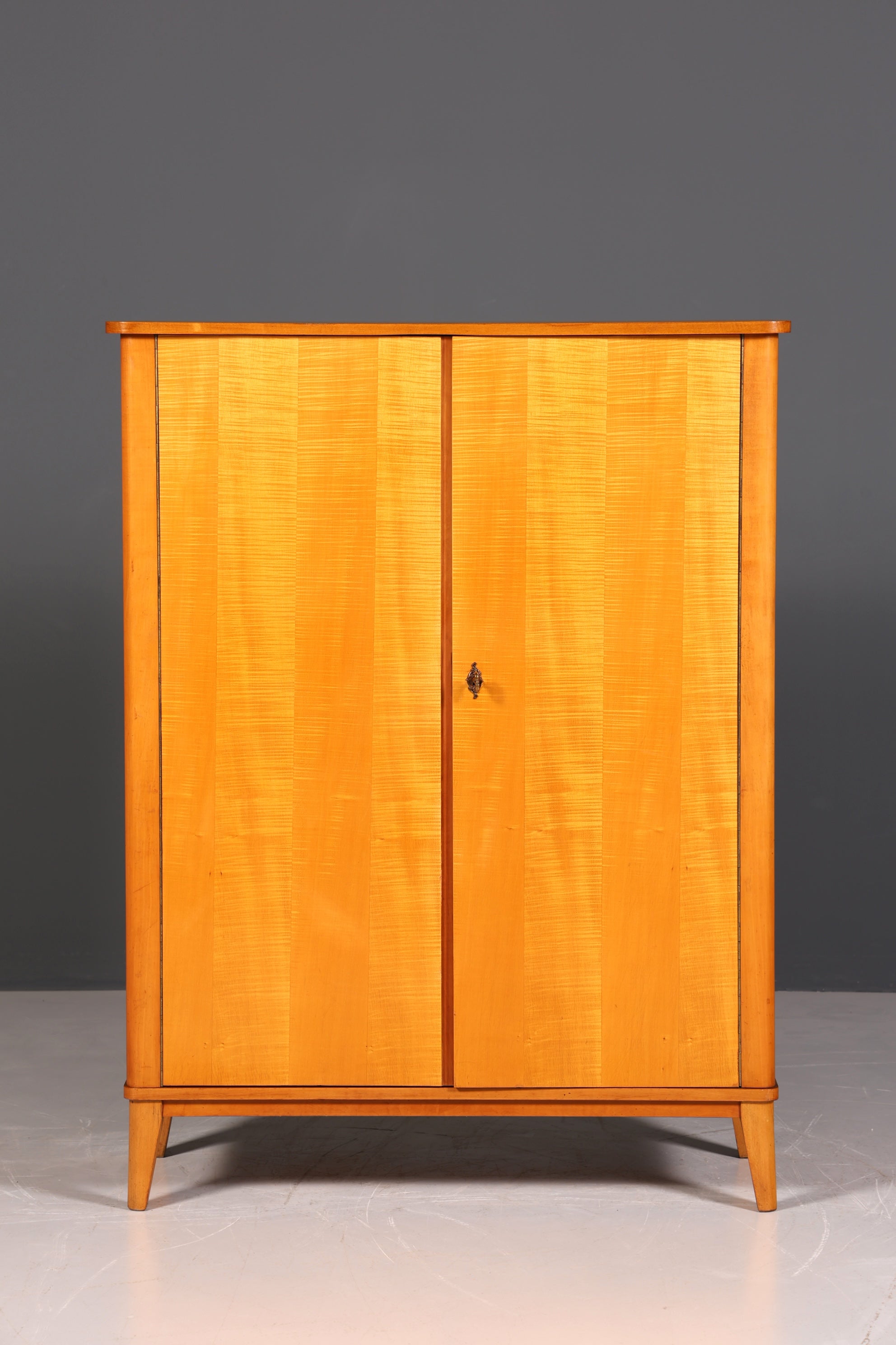 F879 Finish cm Wunderschöner Mid Century Schrank 60er Jahre Wäscheschrank Aktenschrank Kommode (Kopie)