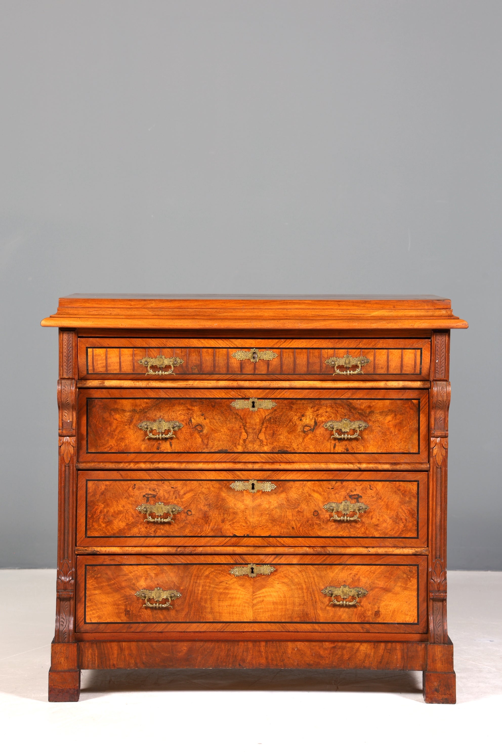 Wunderschöne Gründerzeit Kommode Louis Philippe Nussbaum Schubladen Kommode Sideboard um 1880