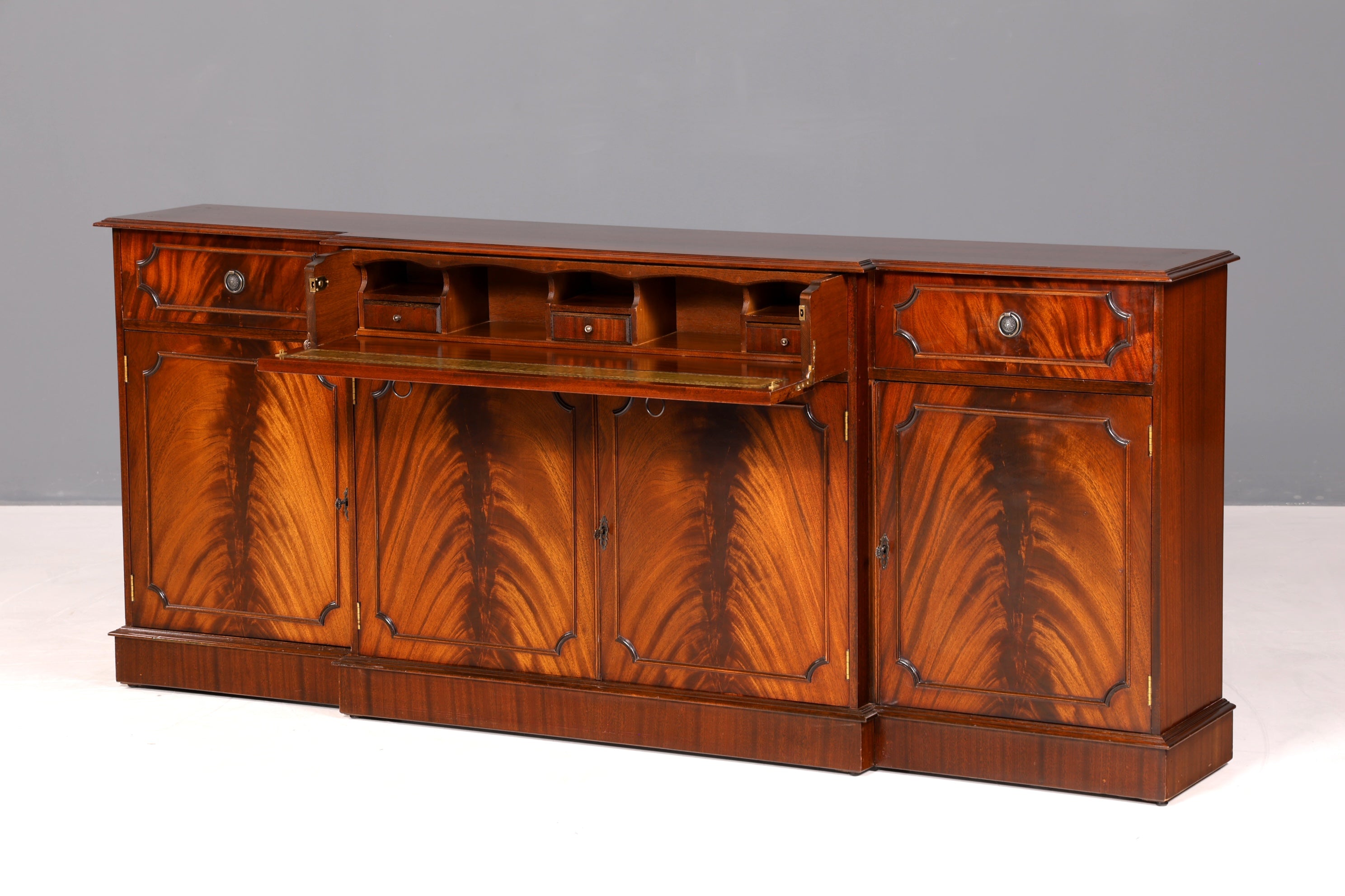 Wunderschönes Englisches Sideboard Mahagoni Schrank Antik 60s Buffetschrank Kommode