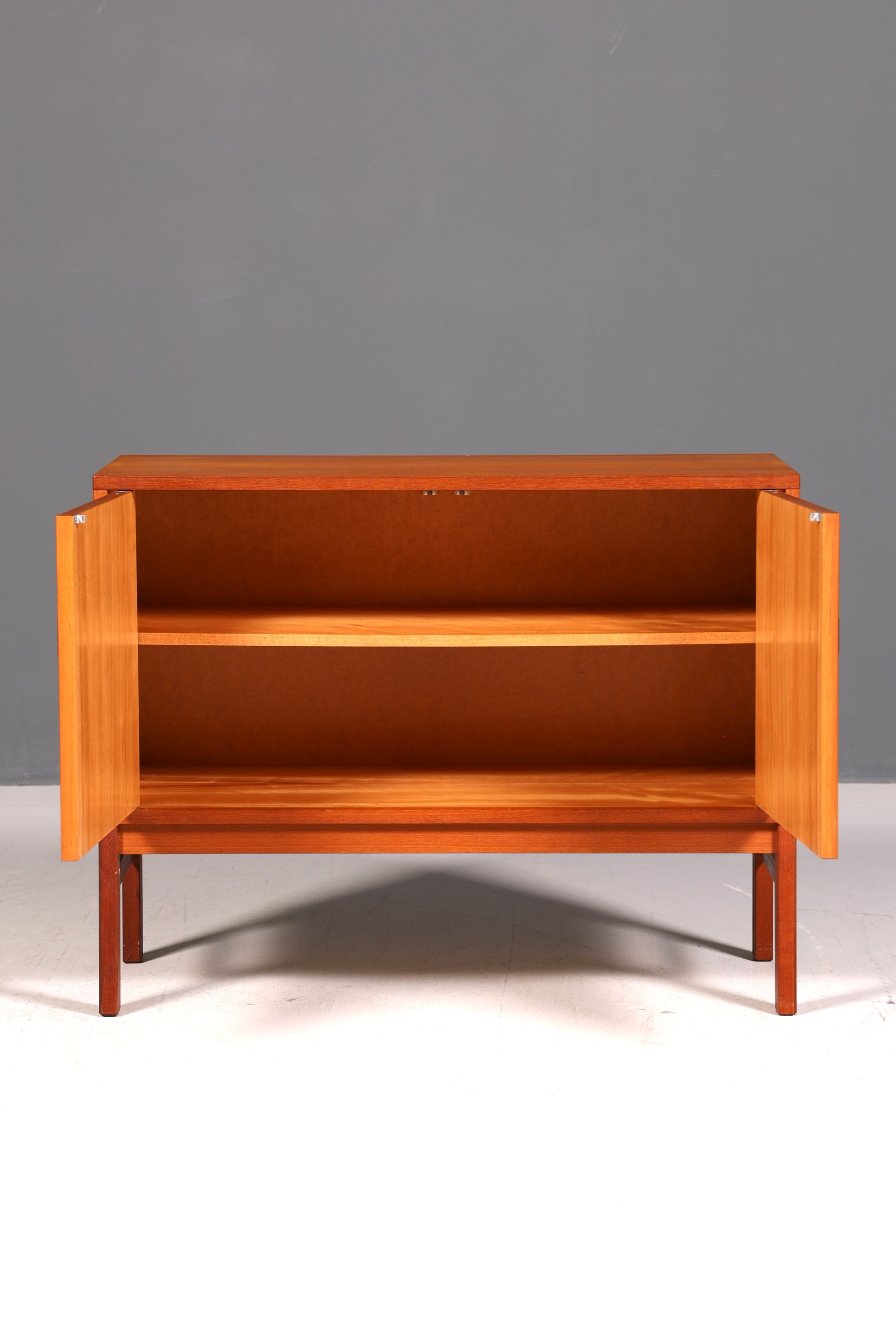Edle Mid Century Kommode Vintage Schrank Retro Flurkommode 60s Sideboard Regal Designklassiker Holz