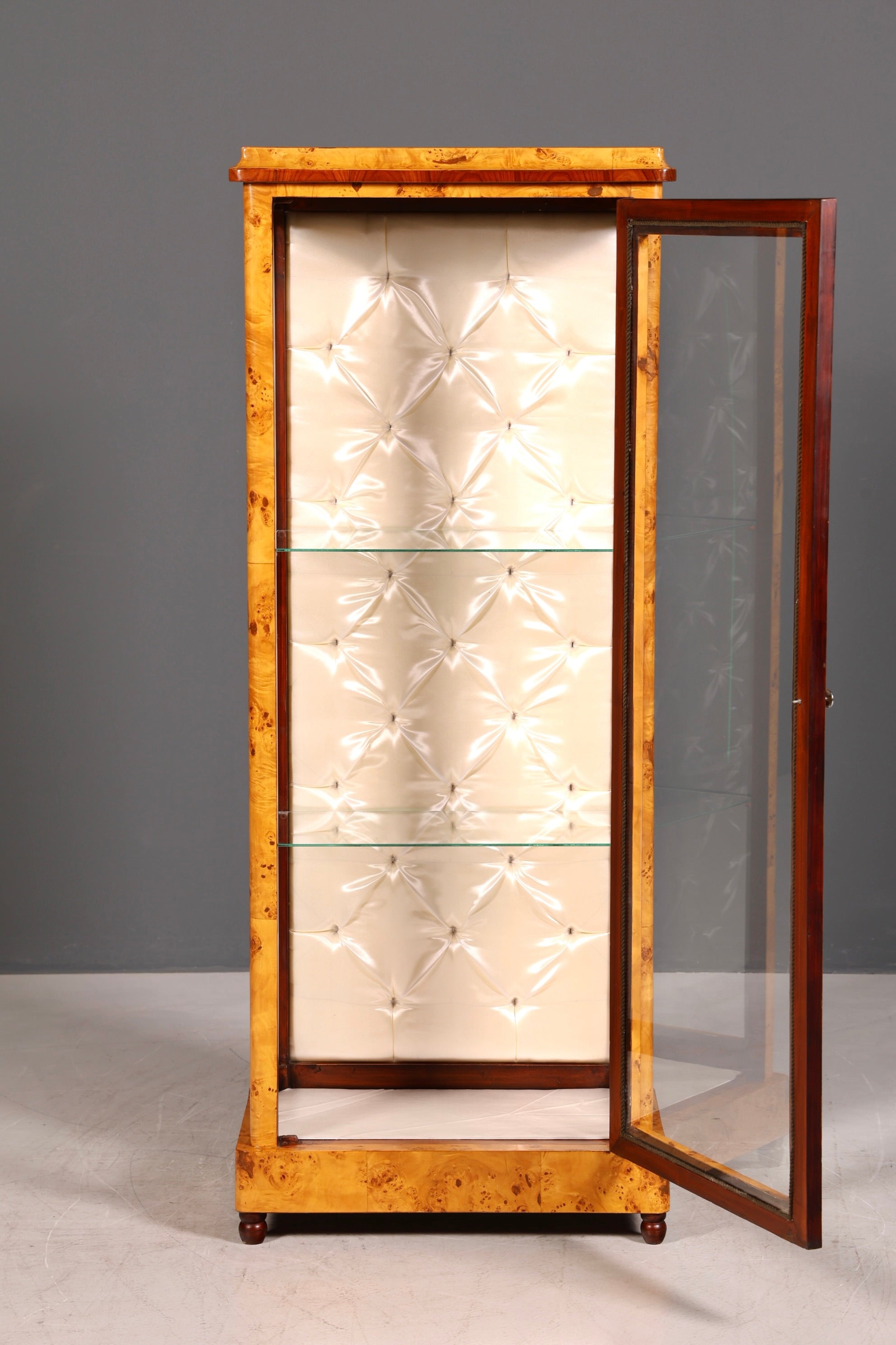 Beeindruckende Art Deco Design Vitrine Bücherregal Biedermeier Kult Regal Bookshelf Regal Glasschrank