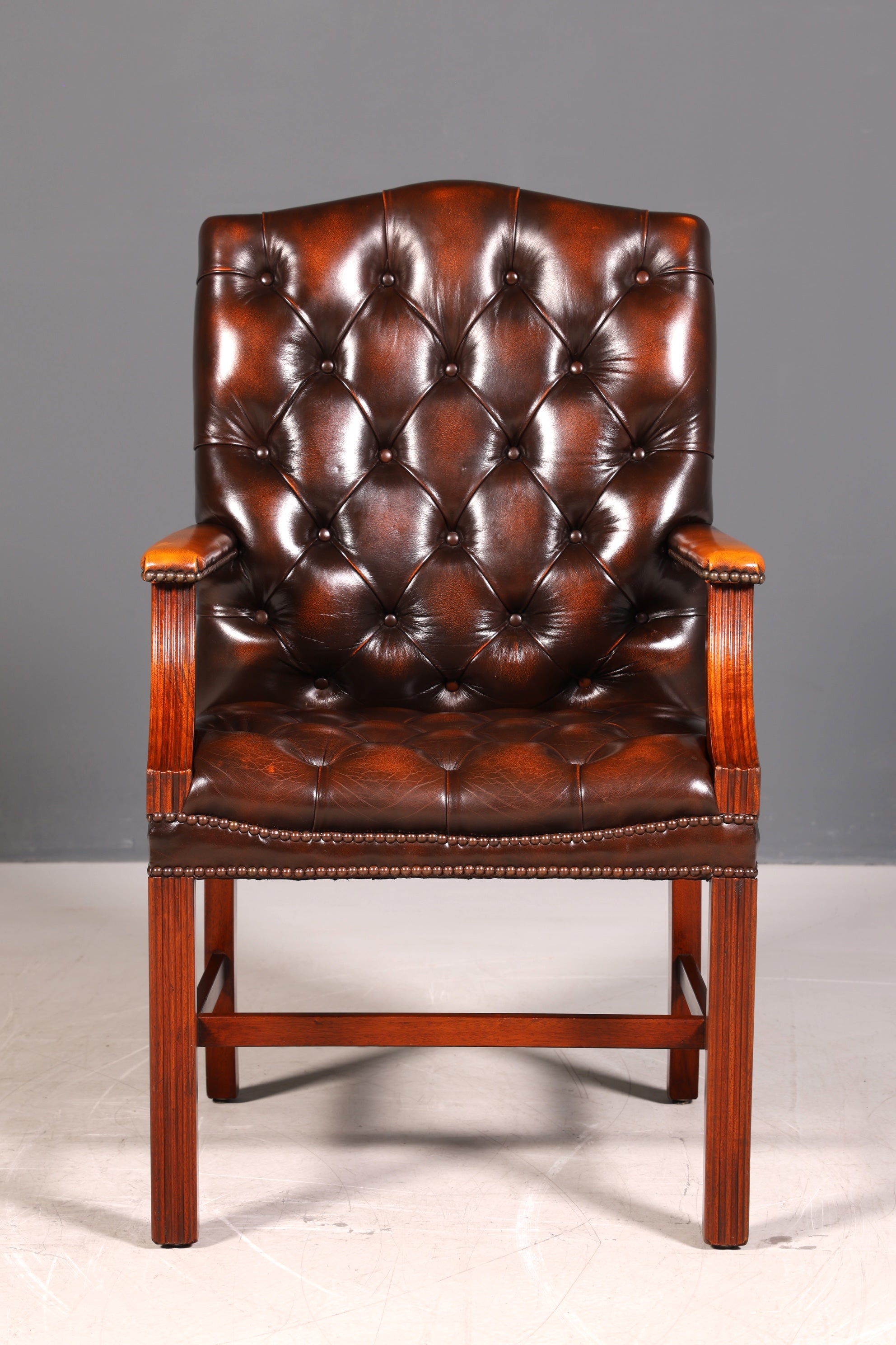 Original Chesterfield Sessel Englischer Armlehnstuhl Echt Leder Bürostuhl Lounge