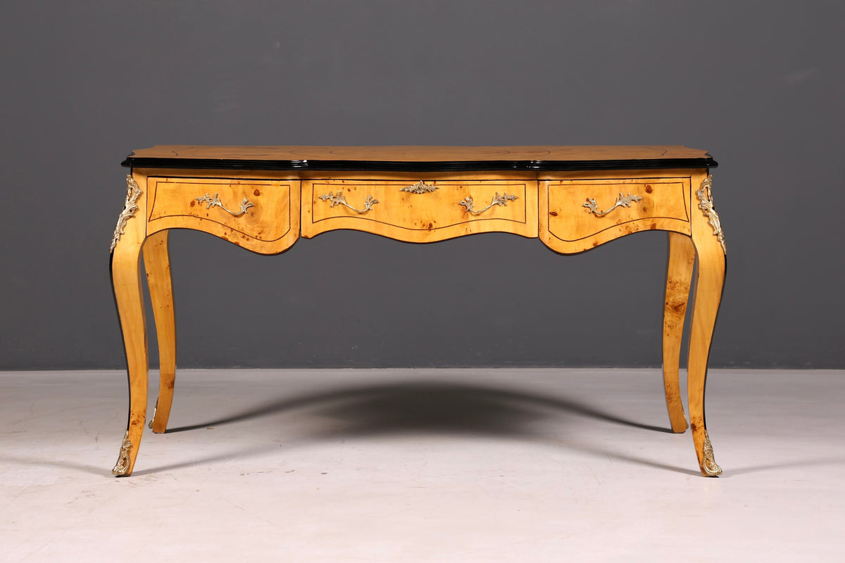 Prachtig bureau in Louis-XV-stijl, Franse kantoortafel in antieke stijl, massief houten bureau