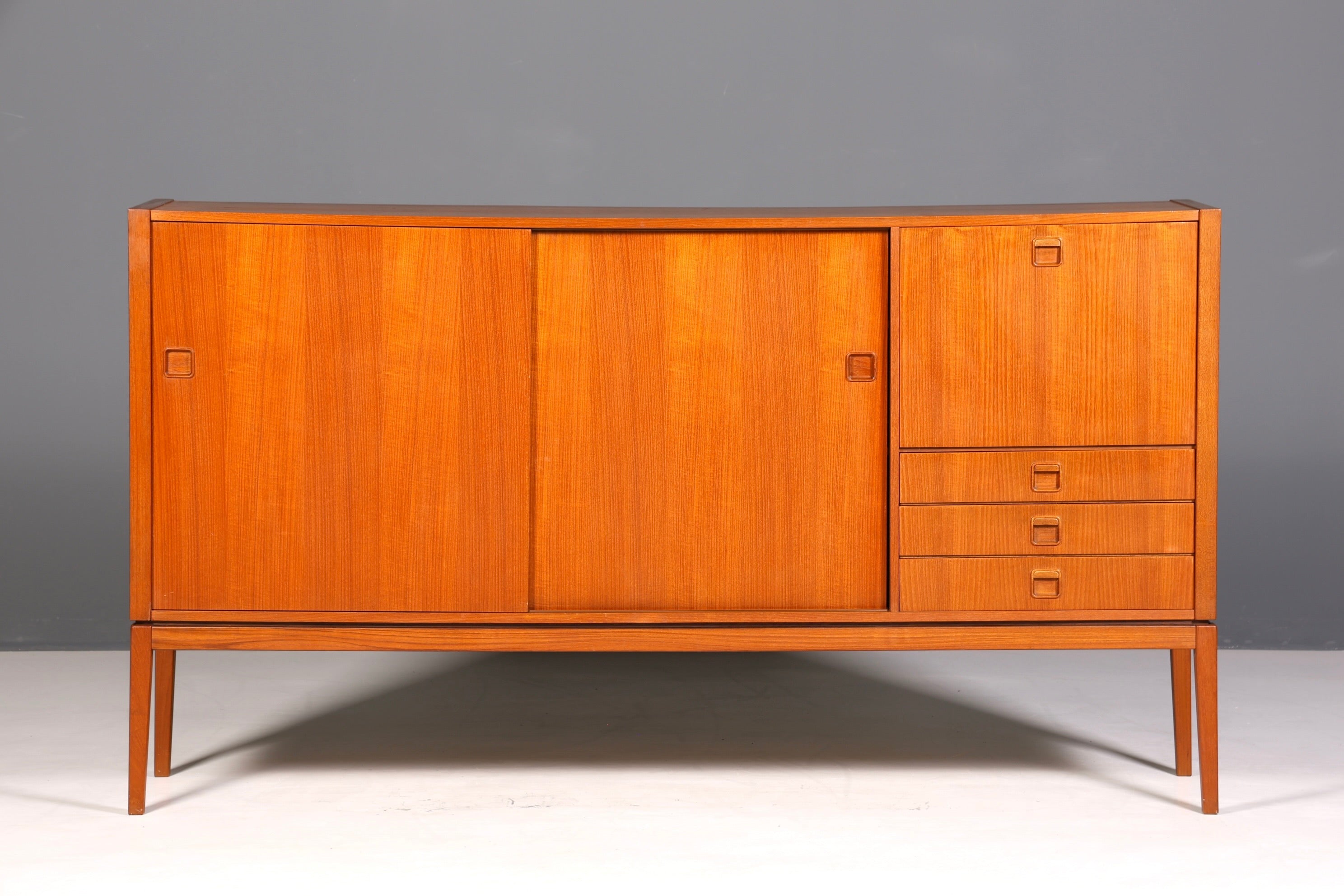 Wunderschönes Mid Century Highboard Teak Holz Schrank Danish Design Büro Kommode 60s