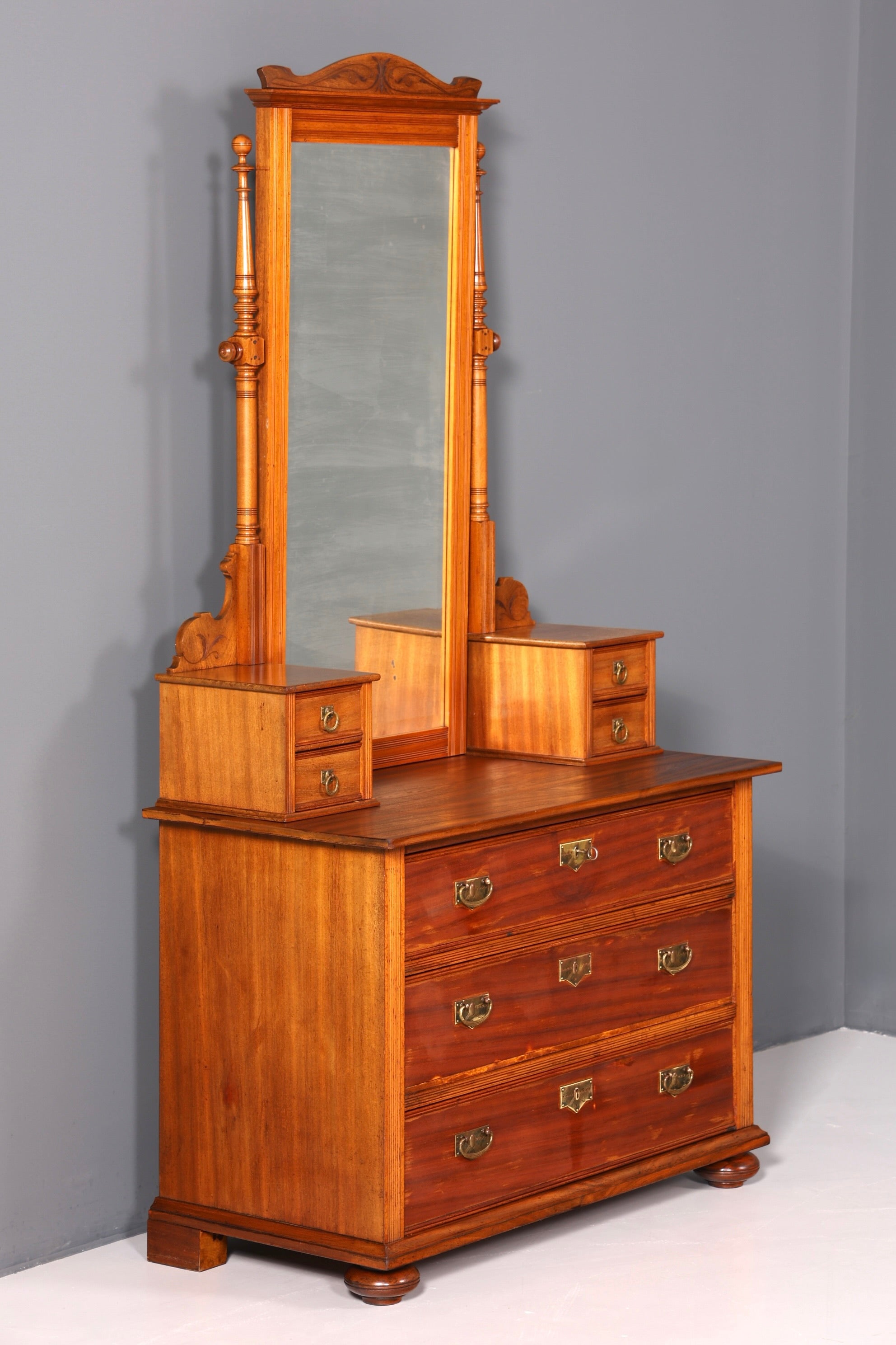Beautiful Art Nouveau antique sideboard with mirror, Gründerzeit style hallway chest, dressing table