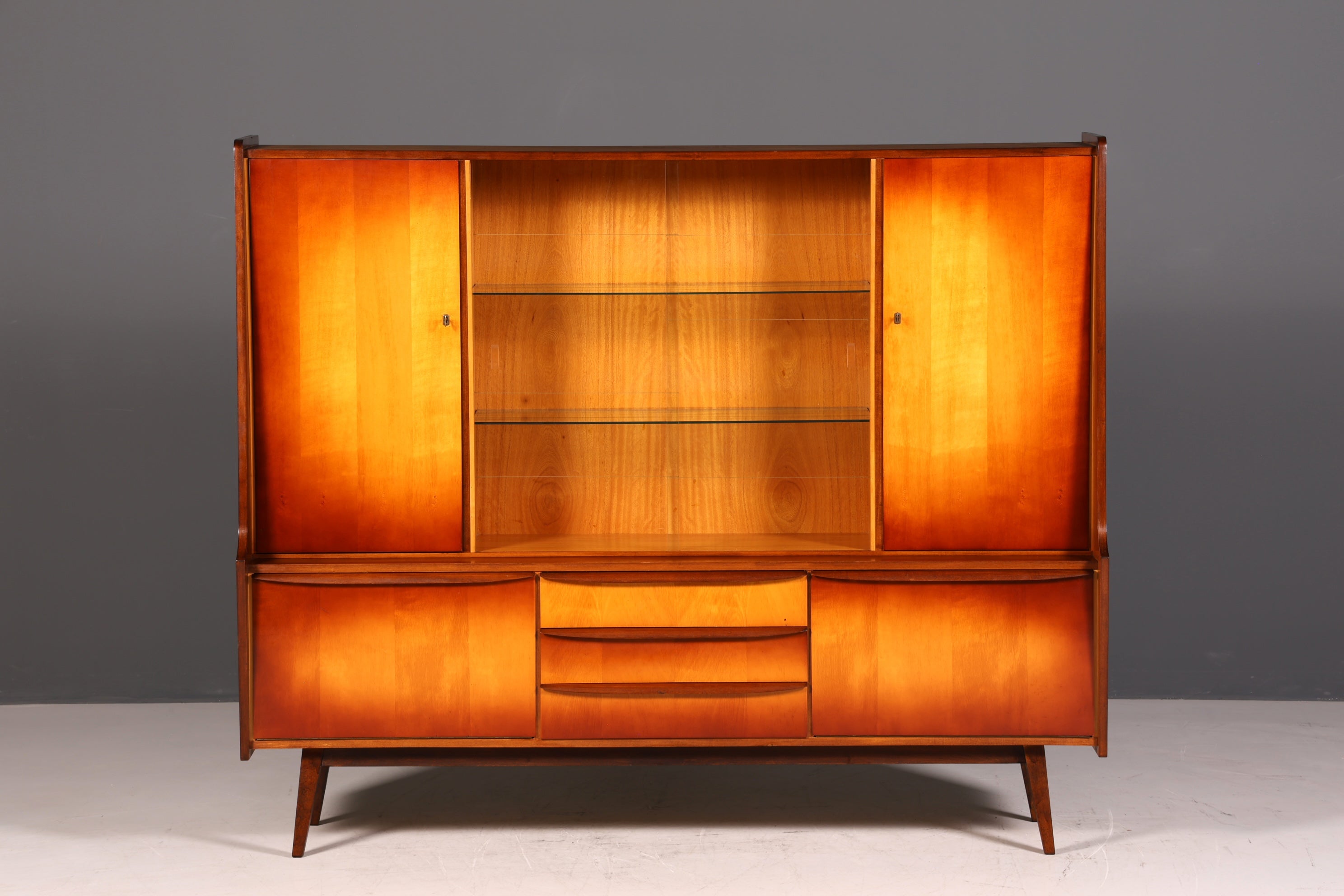 G140 Finish Traumhafter Mid Century Highboard Retro Vitrine 60er Jahre Schrank Kommode