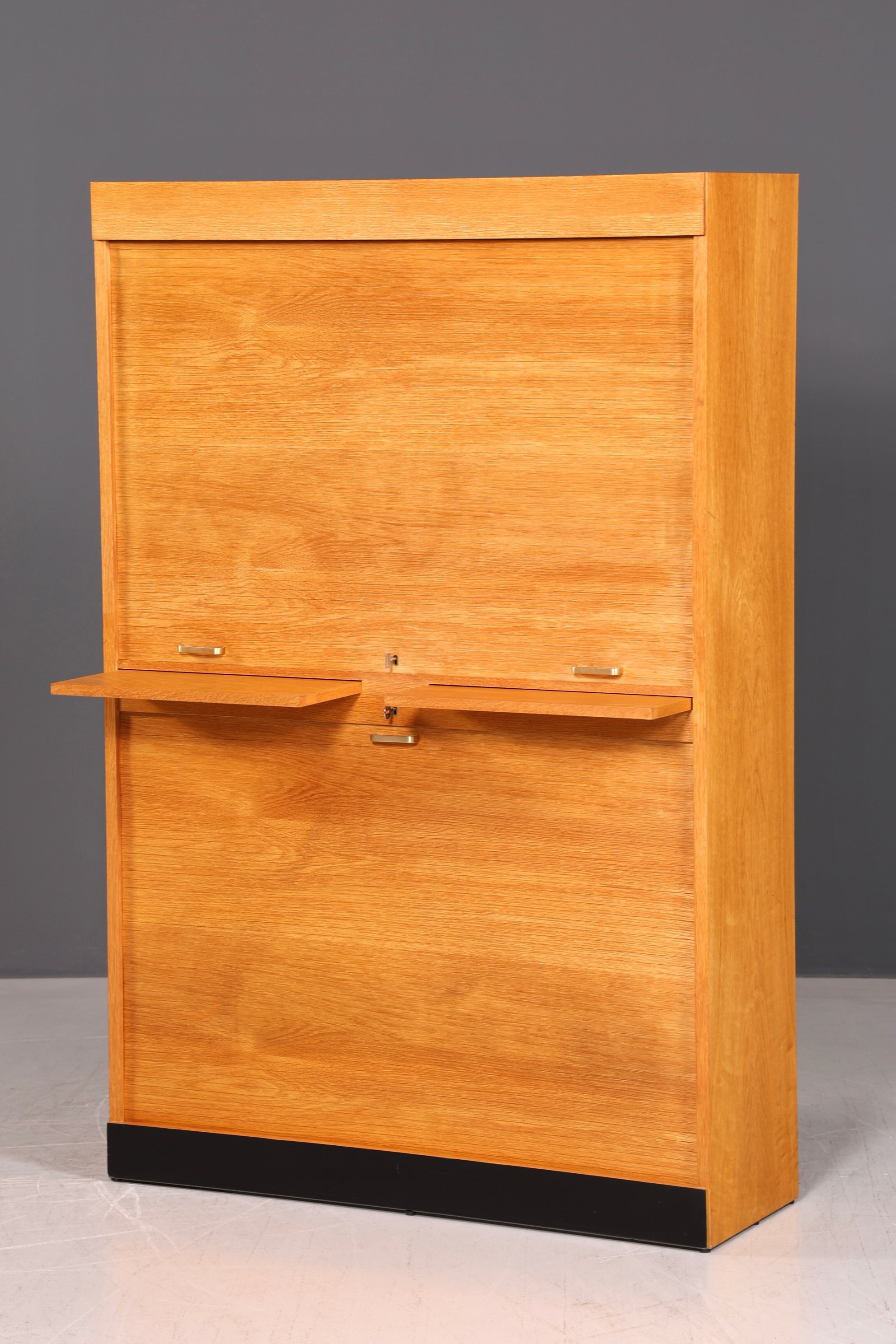 Stilvoller Mid Century Rollladenschrank Bauhaus Apothekerschrank Art Deco Büro Aktenschrank