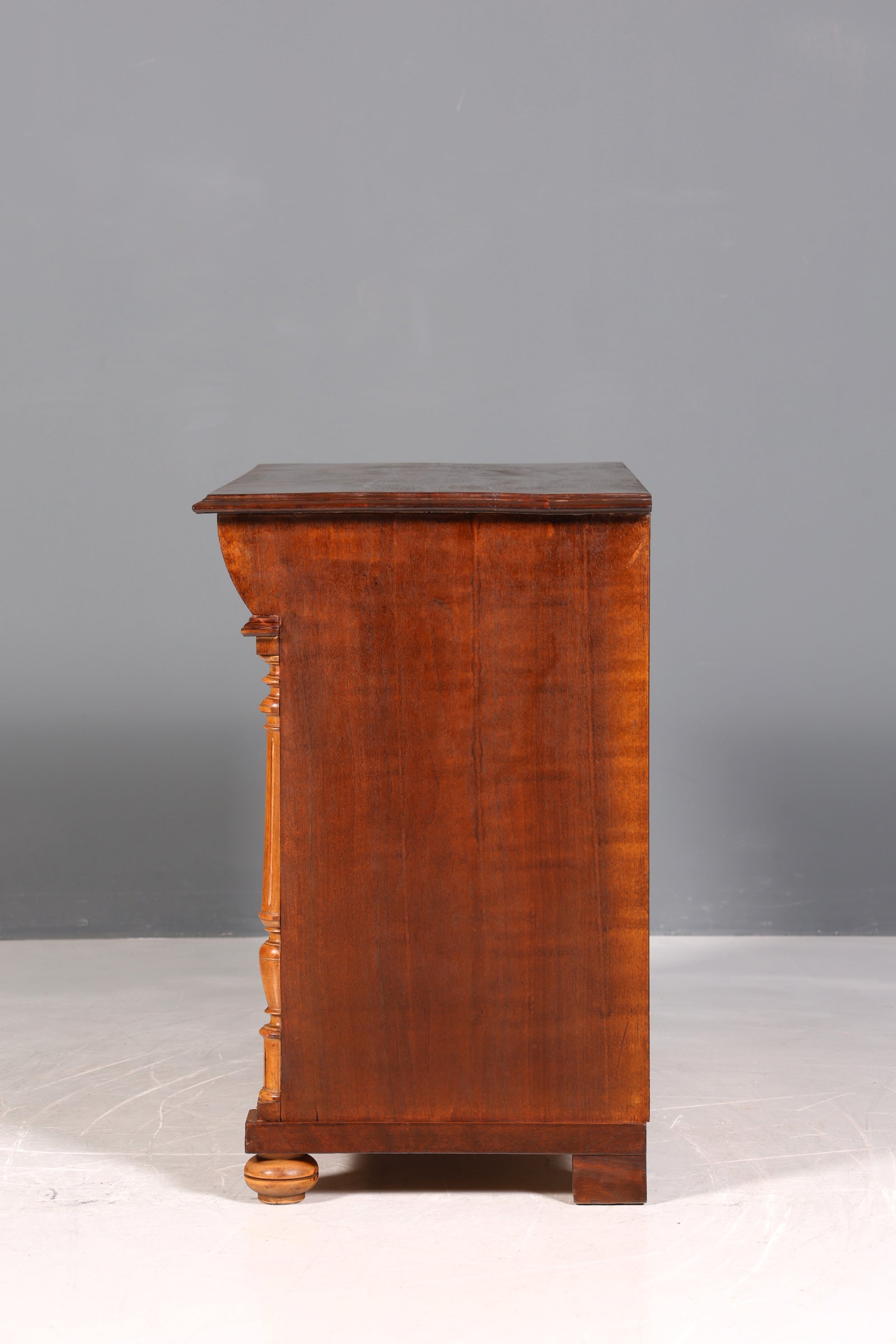 Beautiful Wilhelminian style chest of drawers Louis Philippe walnut drawers chest of drawers sideboard around 1880