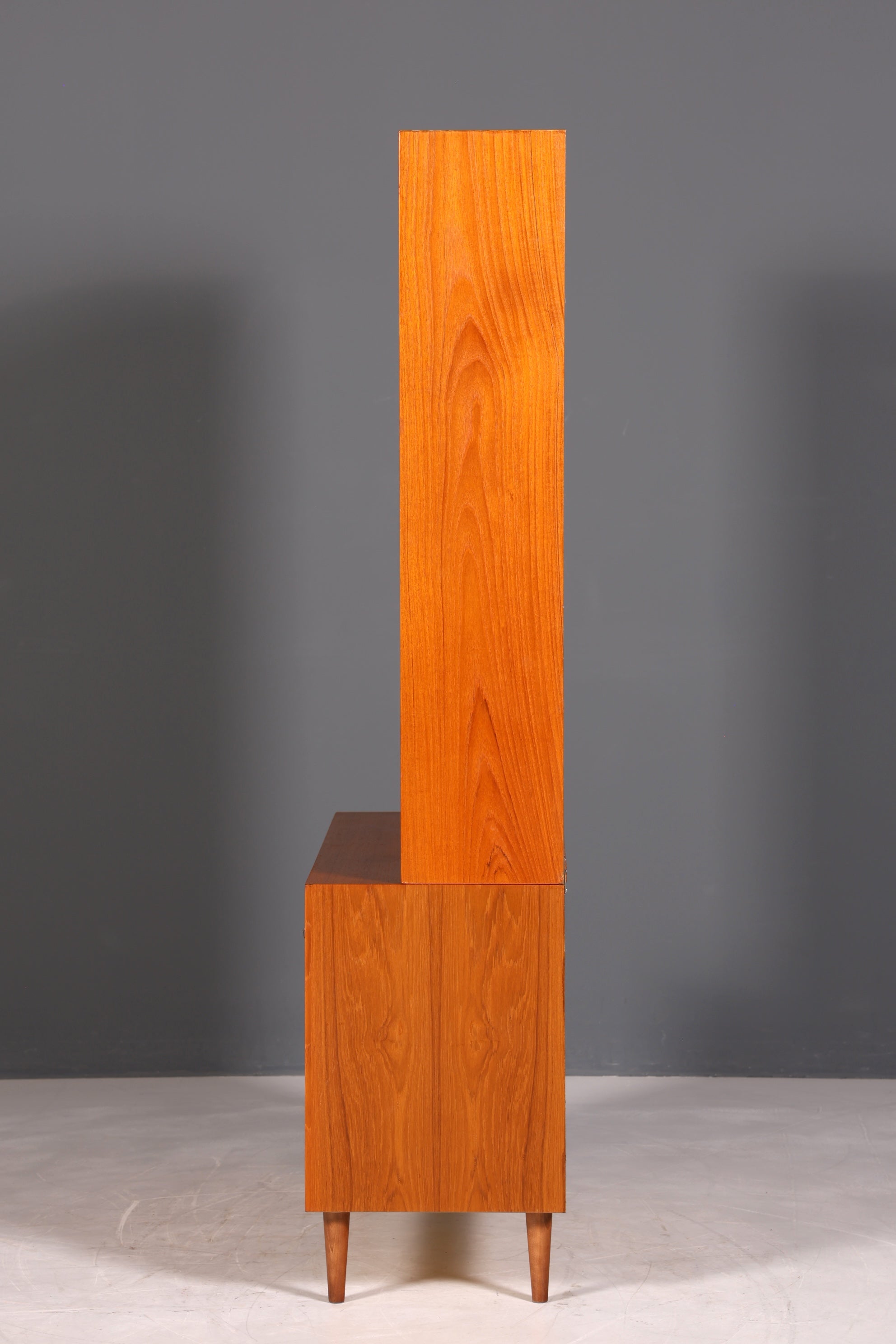 Wunderschönes Mid Century Regal Danish Design Teak Holz Schrank Retro Bücherregal Kommode 1 von 2