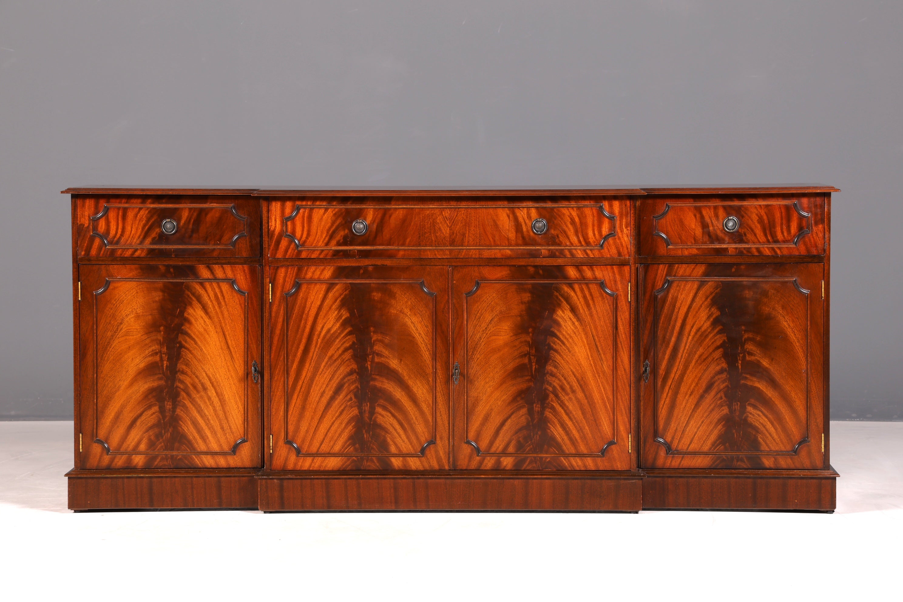 Wunderschönes Englisches Sideboard Mahagoni Schrank Antik 60s Buffetschrank Kommode