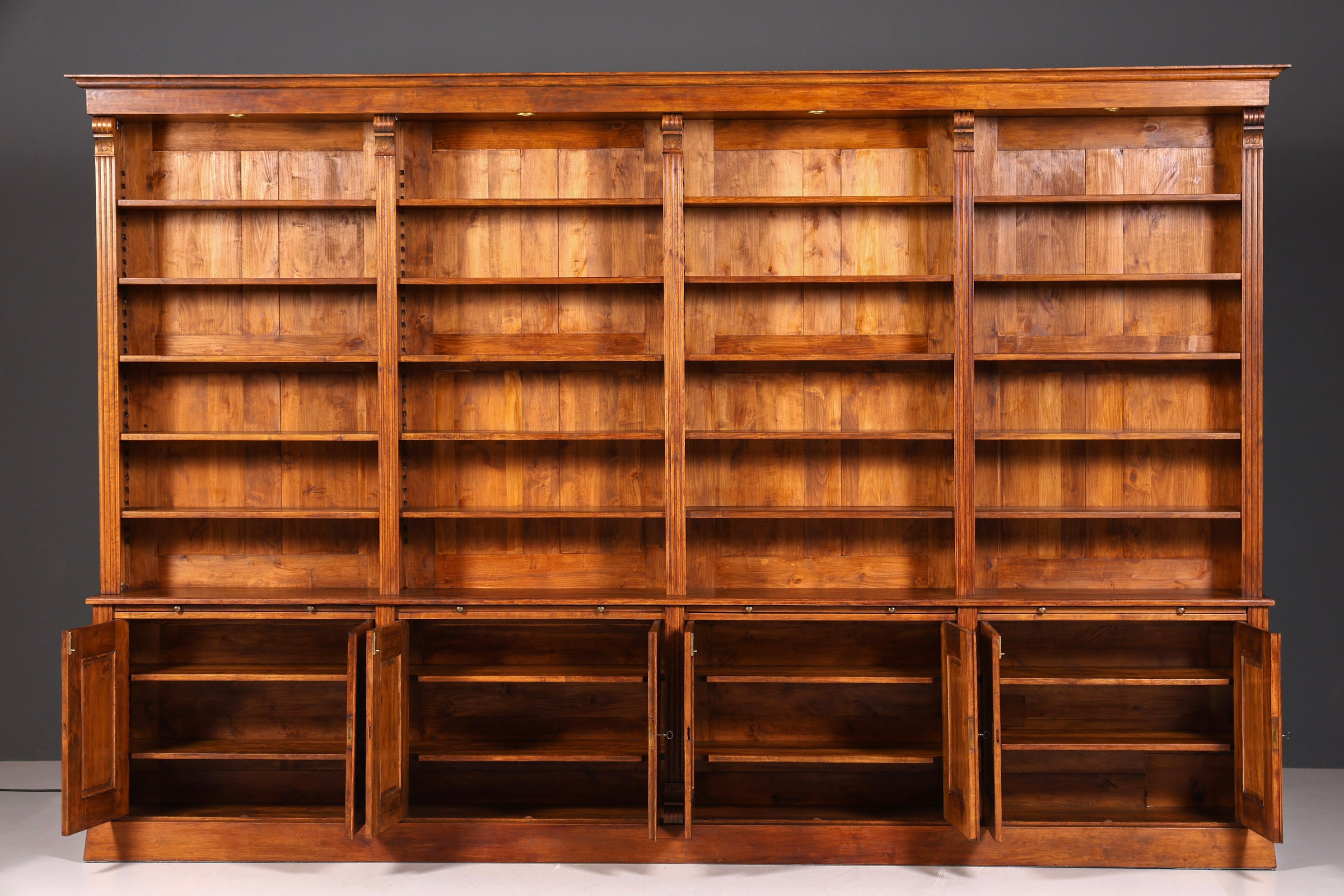 Traumhaftes XXL massiv Holz Regal Kolonial Schrank Antik Stil Bücherregal Kommode Bibliothek Bücherwand