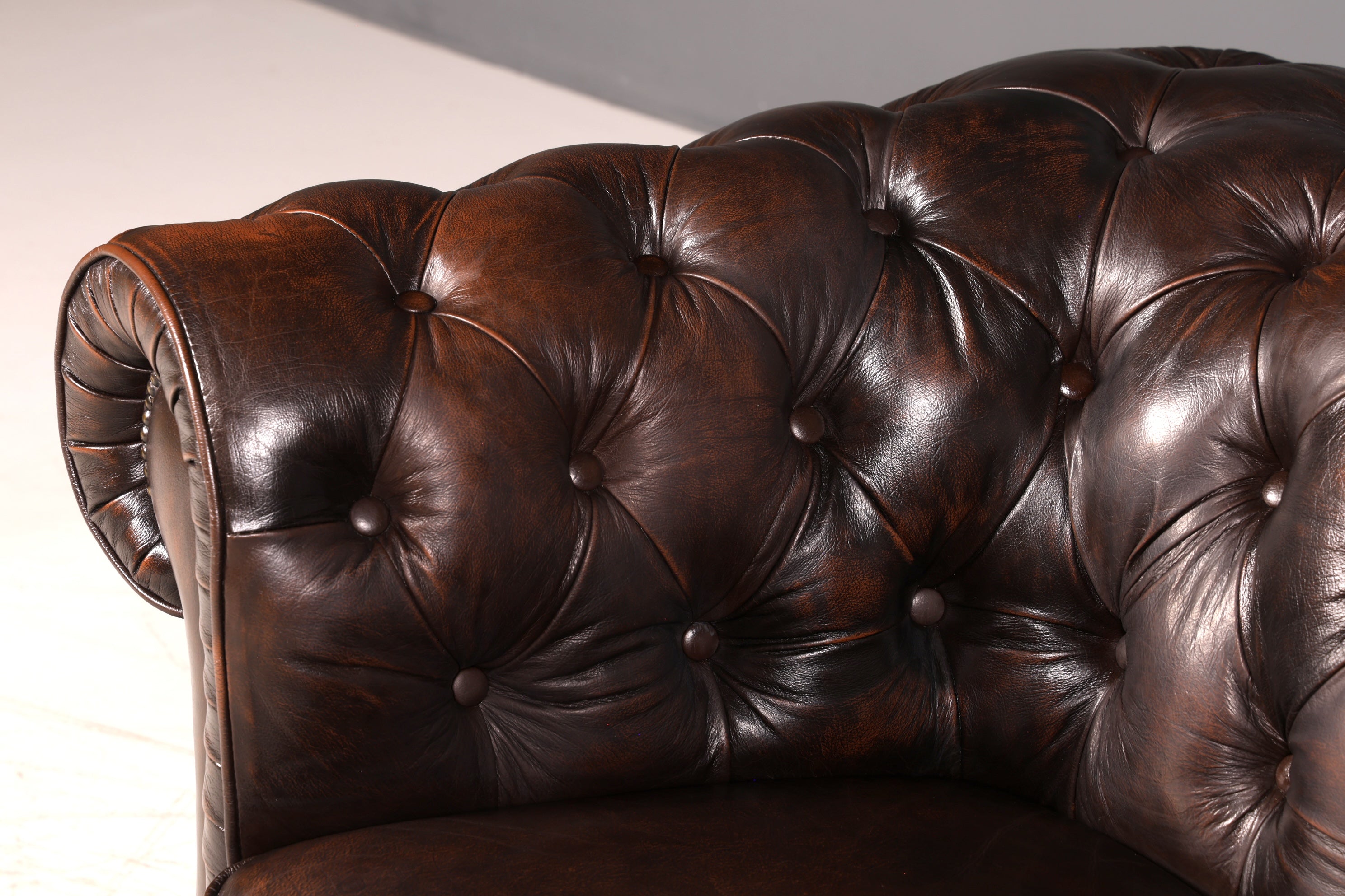 Wunderschönes Original Chesterfield Sofa 3-Sitzer echt Leder Couch Englisch Polstersofa Ledersofa