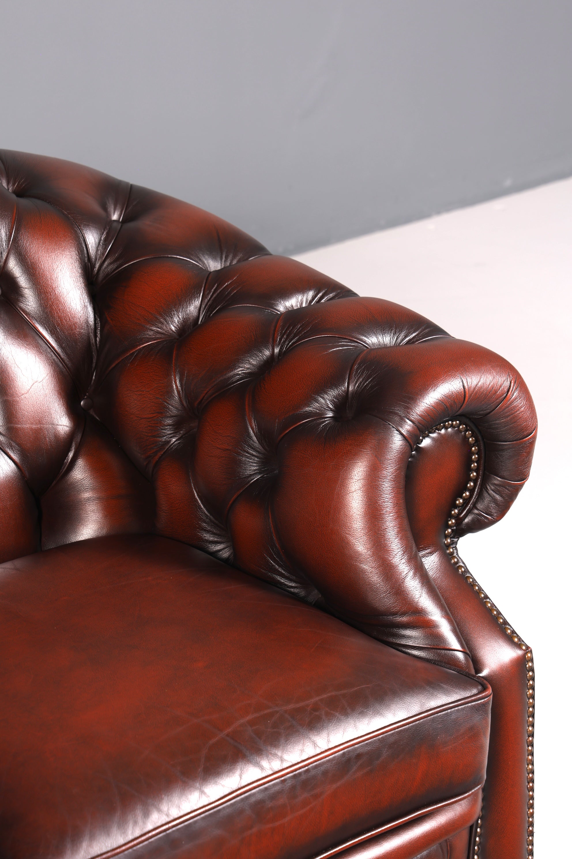 F857 Finish Wunderschöne Original Chesterfield Centurion 2-Sitzer Couch Englisches echt Leder Sofa UK