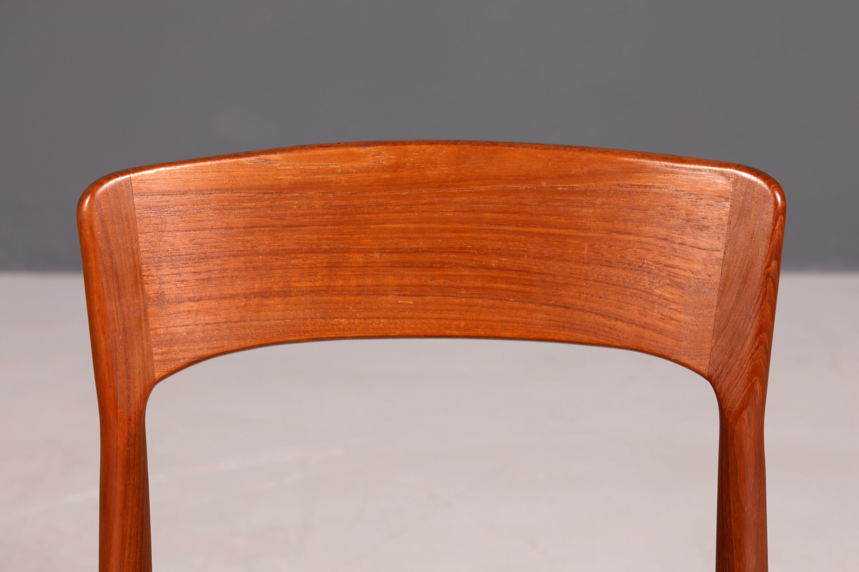 Dänischer Mid Century Esszimmerstuhl Teakholz Henning Kjærnulf Korup Stolefabrik 60er