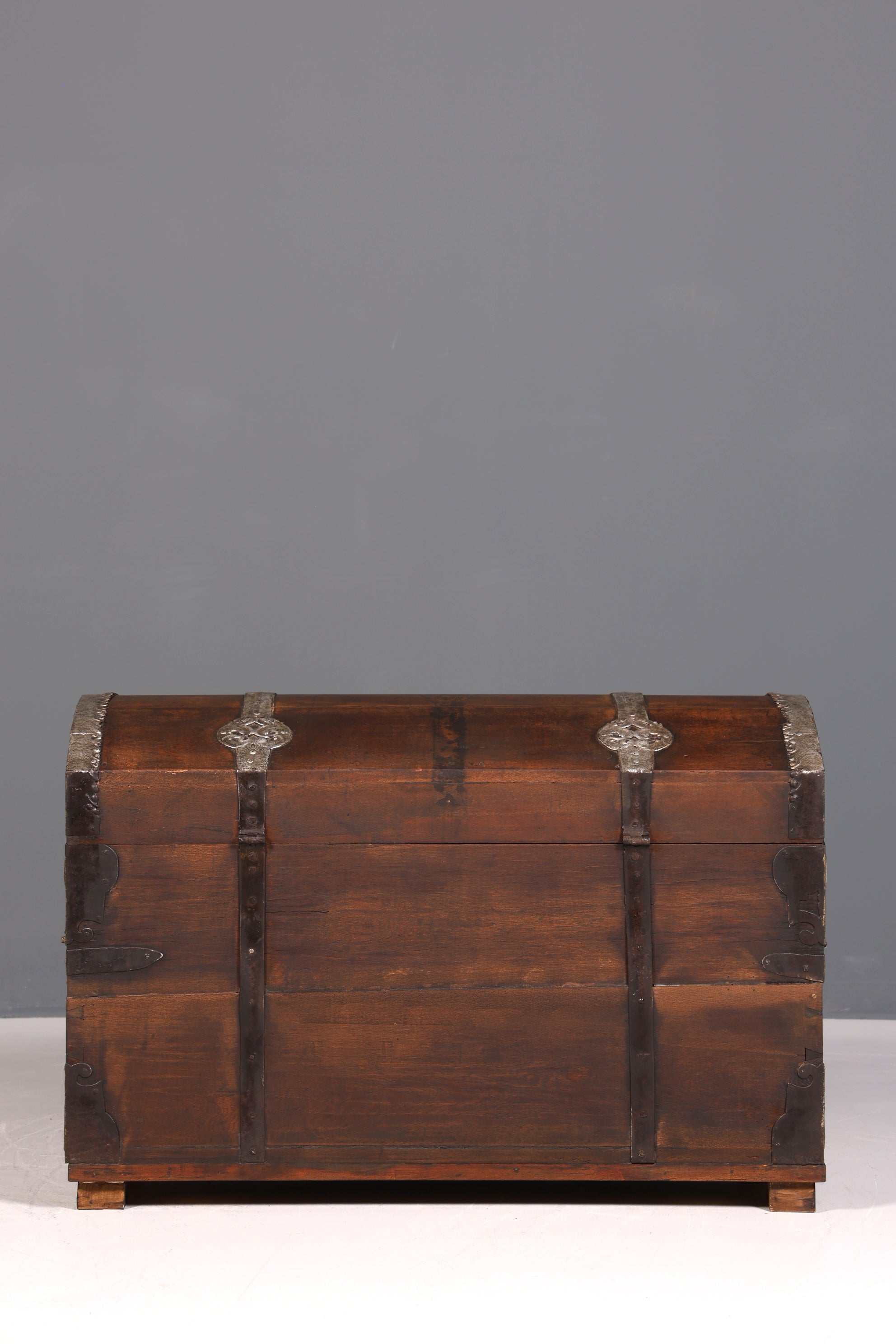 Magnificent original Baroque chest circa 1758, linen chest, solid oak wood, dowry chest, antique box