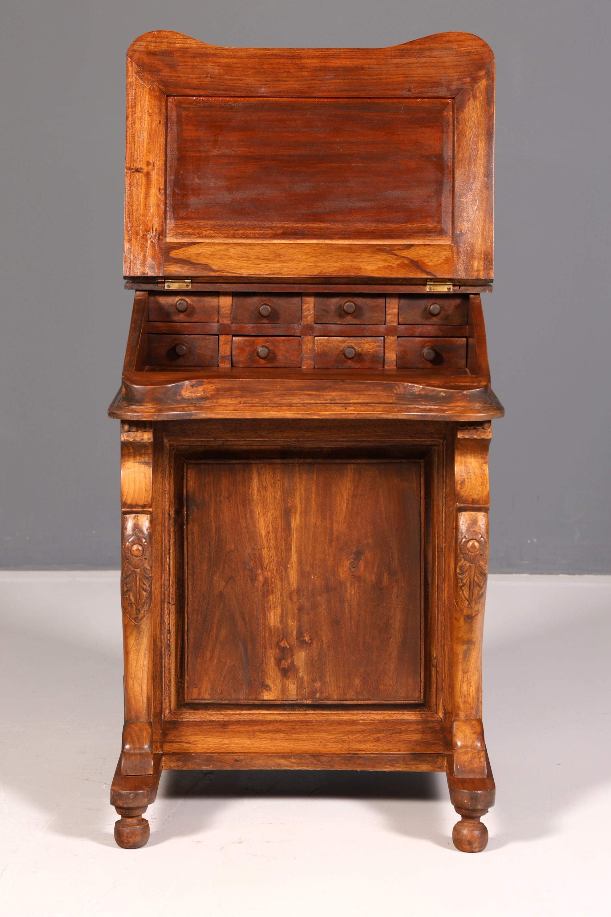 Prachtig Engels Davenport-bureau, secretaire en schrijfcommode in victoriaanse stijl, antiek en vintage
