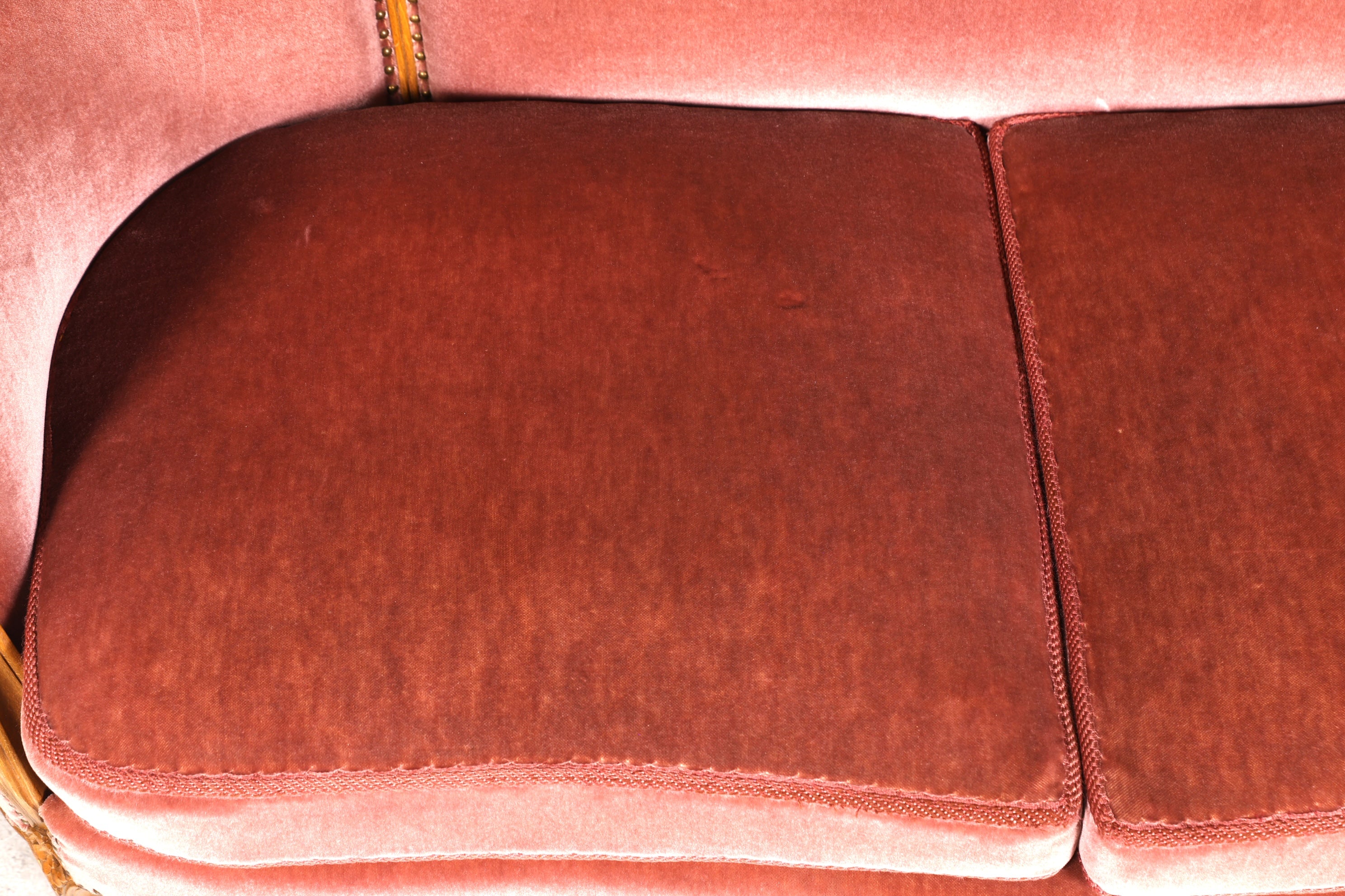 Beautiful Chippendale sofa, Baroque style couch, velvet fabric, 2-seater chaise longue