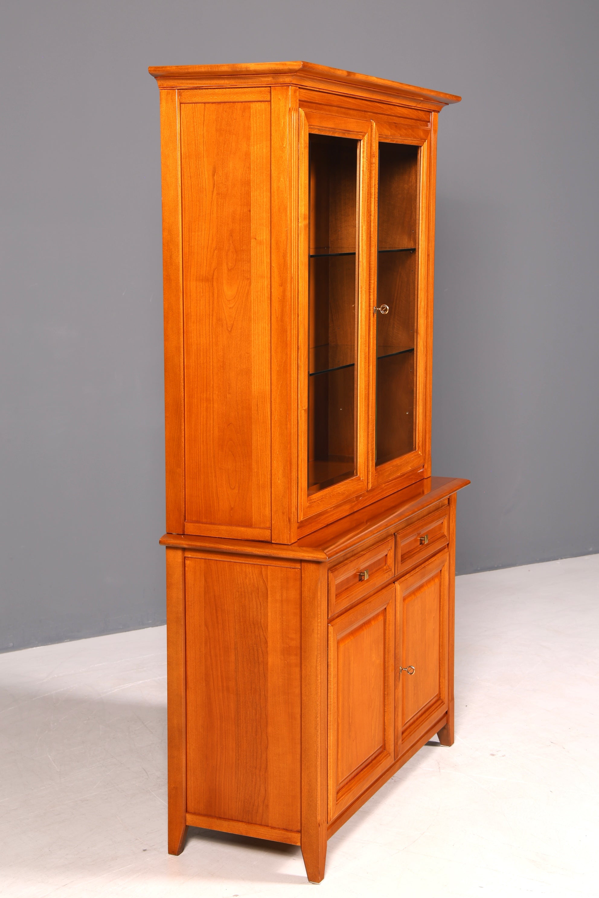 Traumhafte Original Selva Vitrine Antik Stil massiv Holz Buffet Schrank Bibliothek