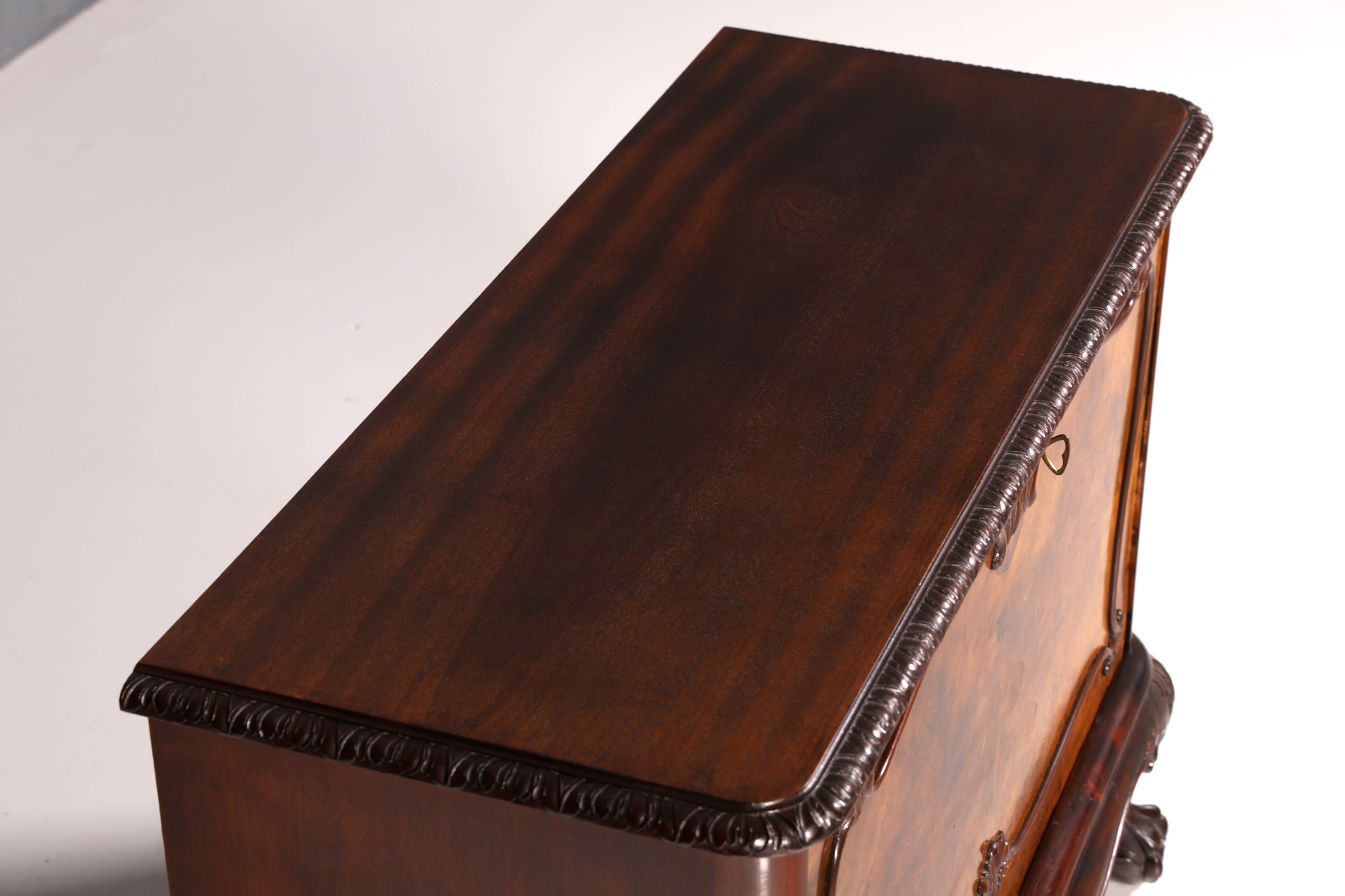 Prachtige Chippendale-kast in barokstijl, klapbare kast, commode, kist, antiek massief hout